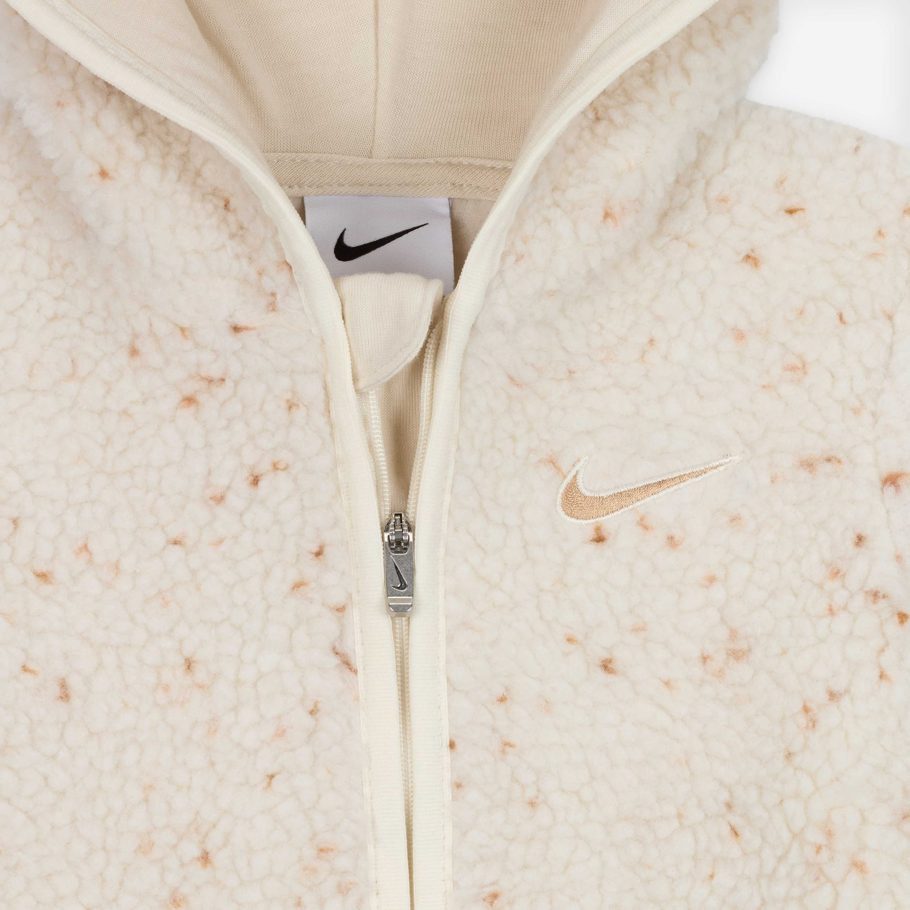 Nike Cosy Comfort image number 2