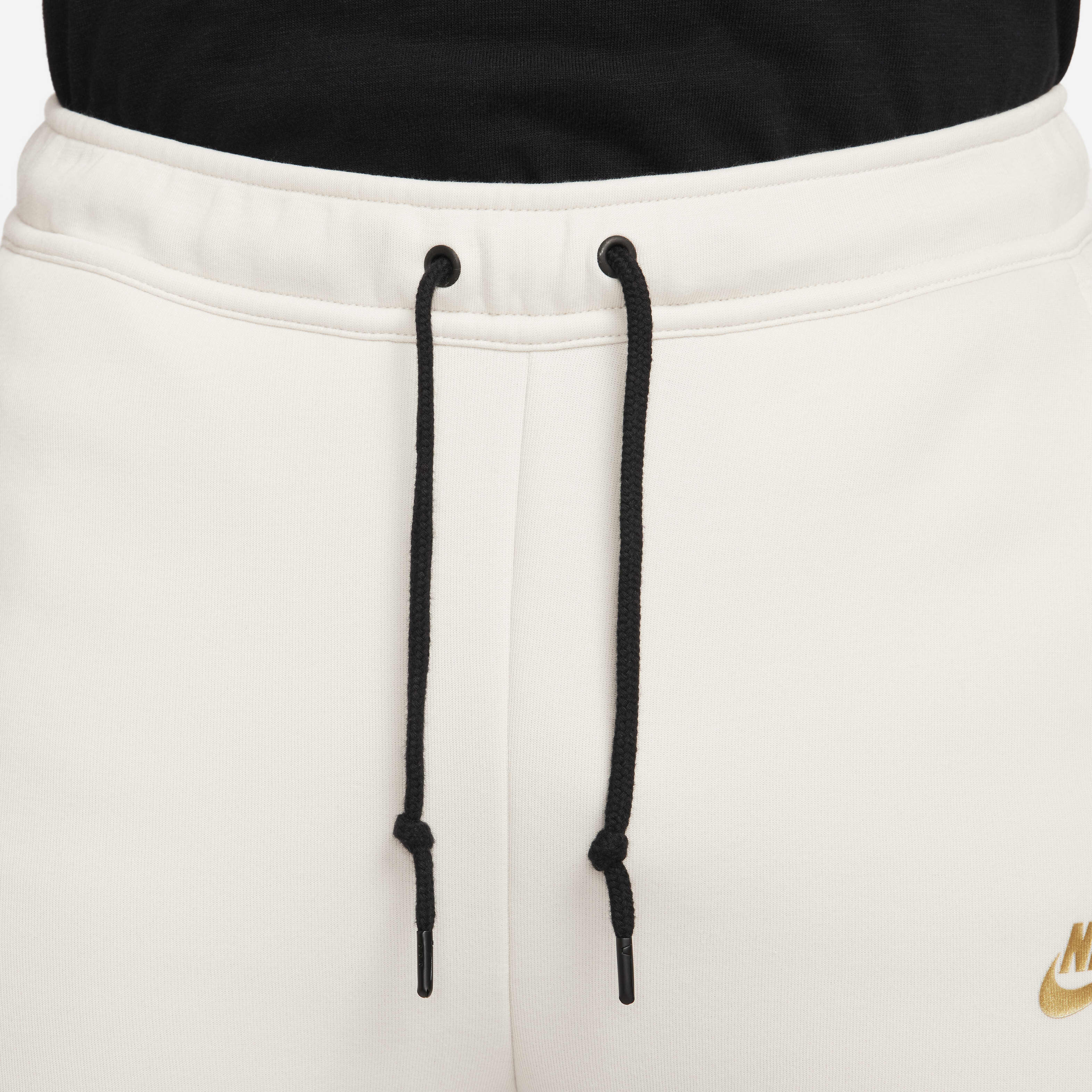 Nike Sportswear Tech Fleece image number 2