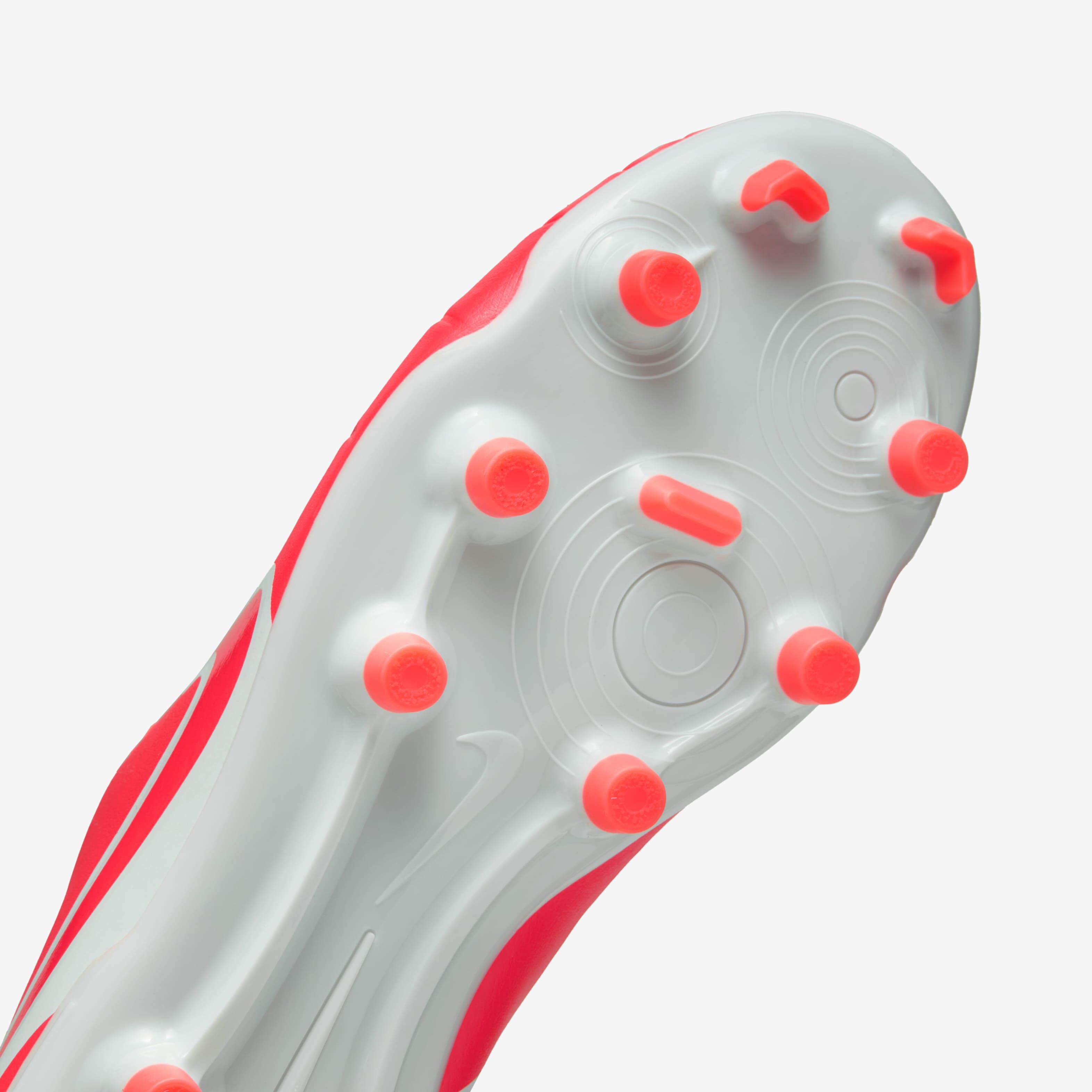 نايكي جونيور تيمبو ليجند 10 كلوب image number 6