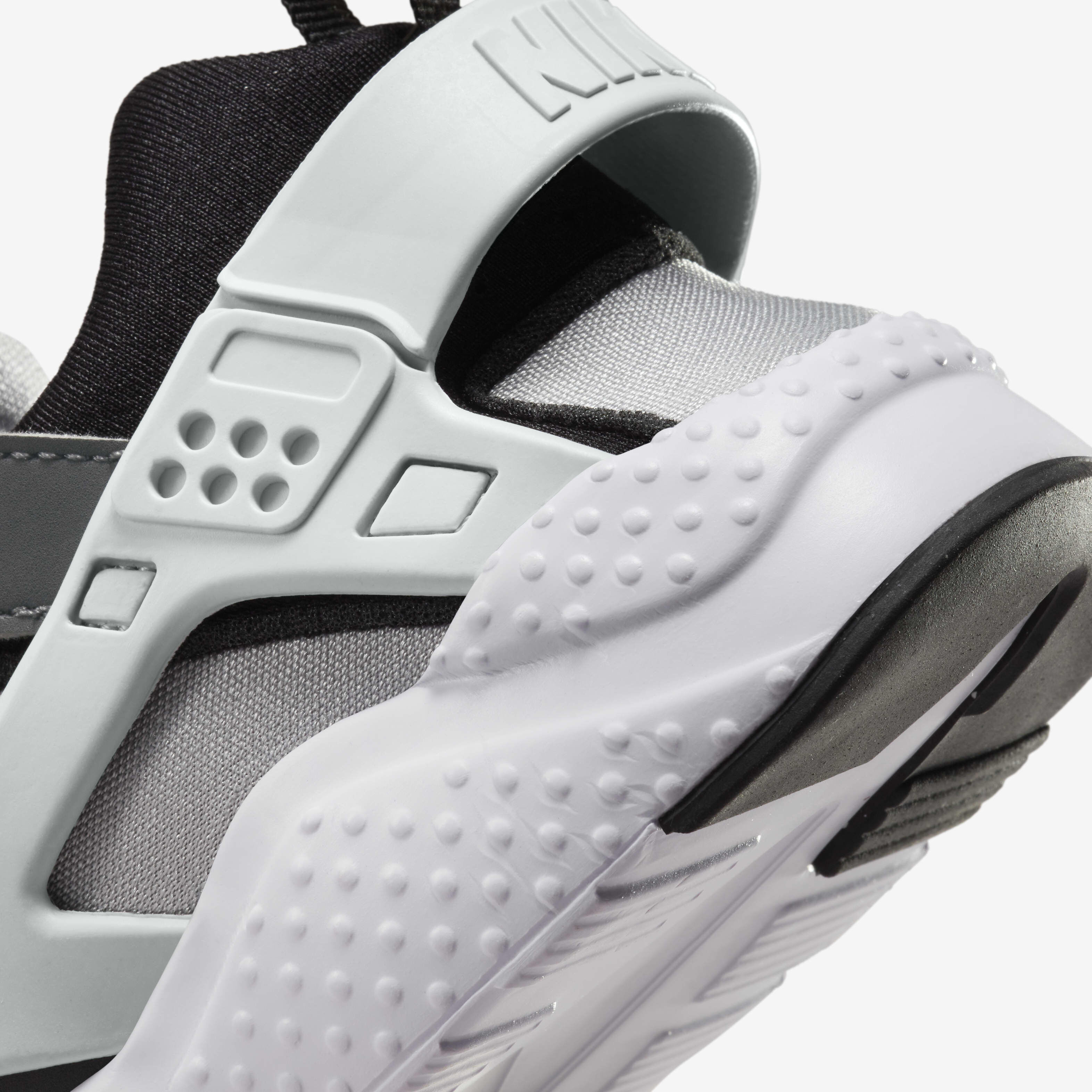 Buy Nike Huarache Run 2.0 Younger Kids Shoes Nike Kuwait Official