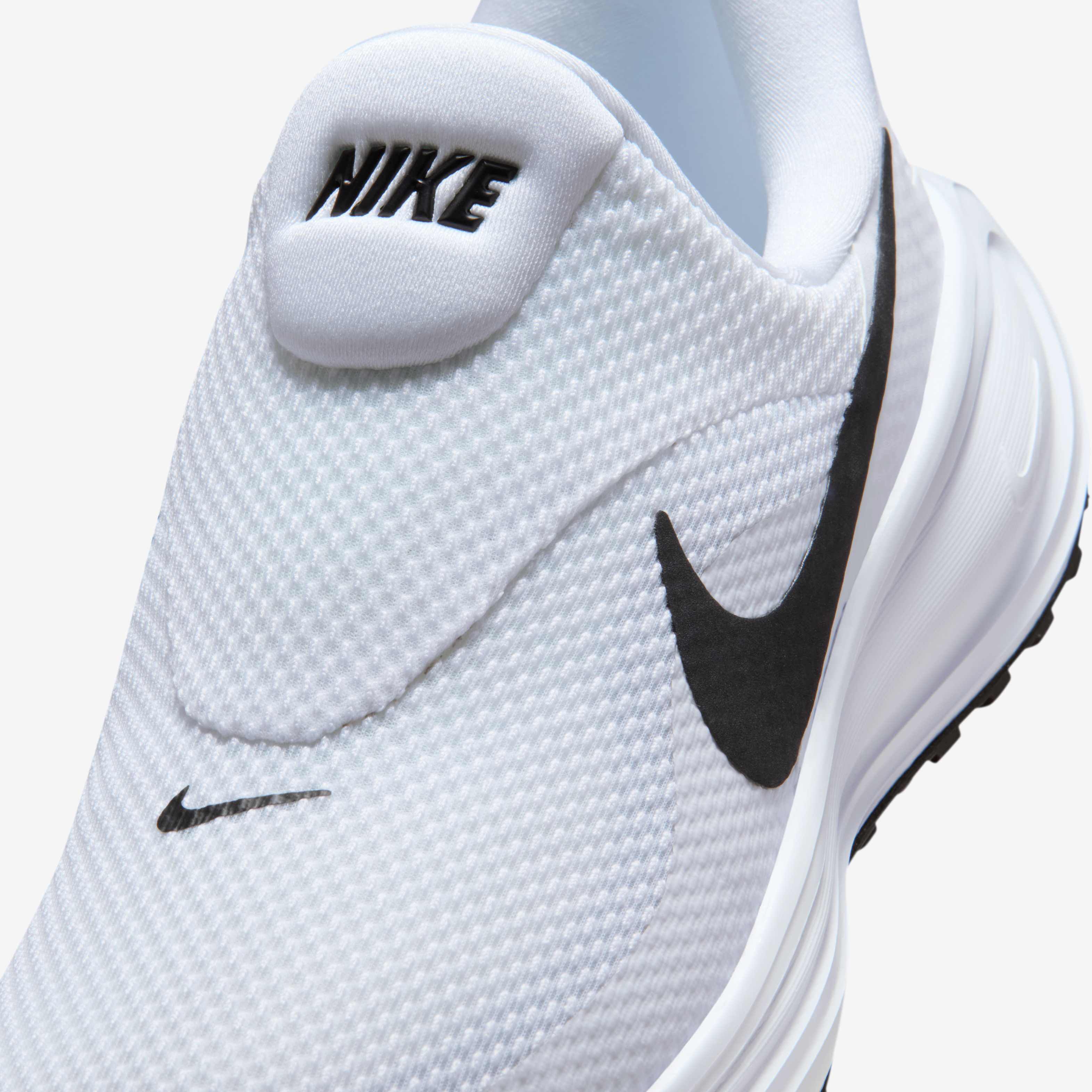 Nike Revolution 8 EasyOn image number 6