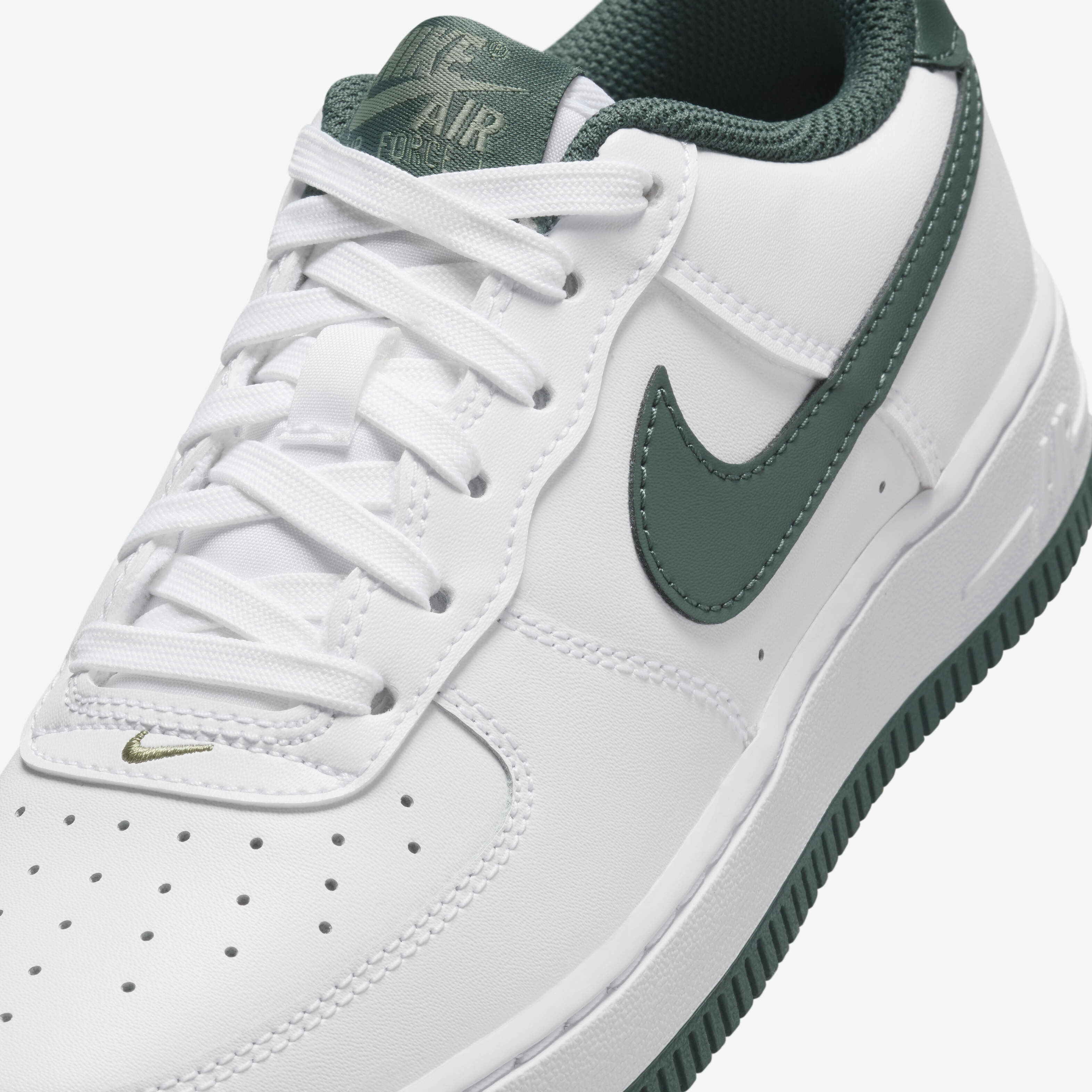 Buy Nike Air Force 1 Older Kids Shoes Nike Kuwait Official