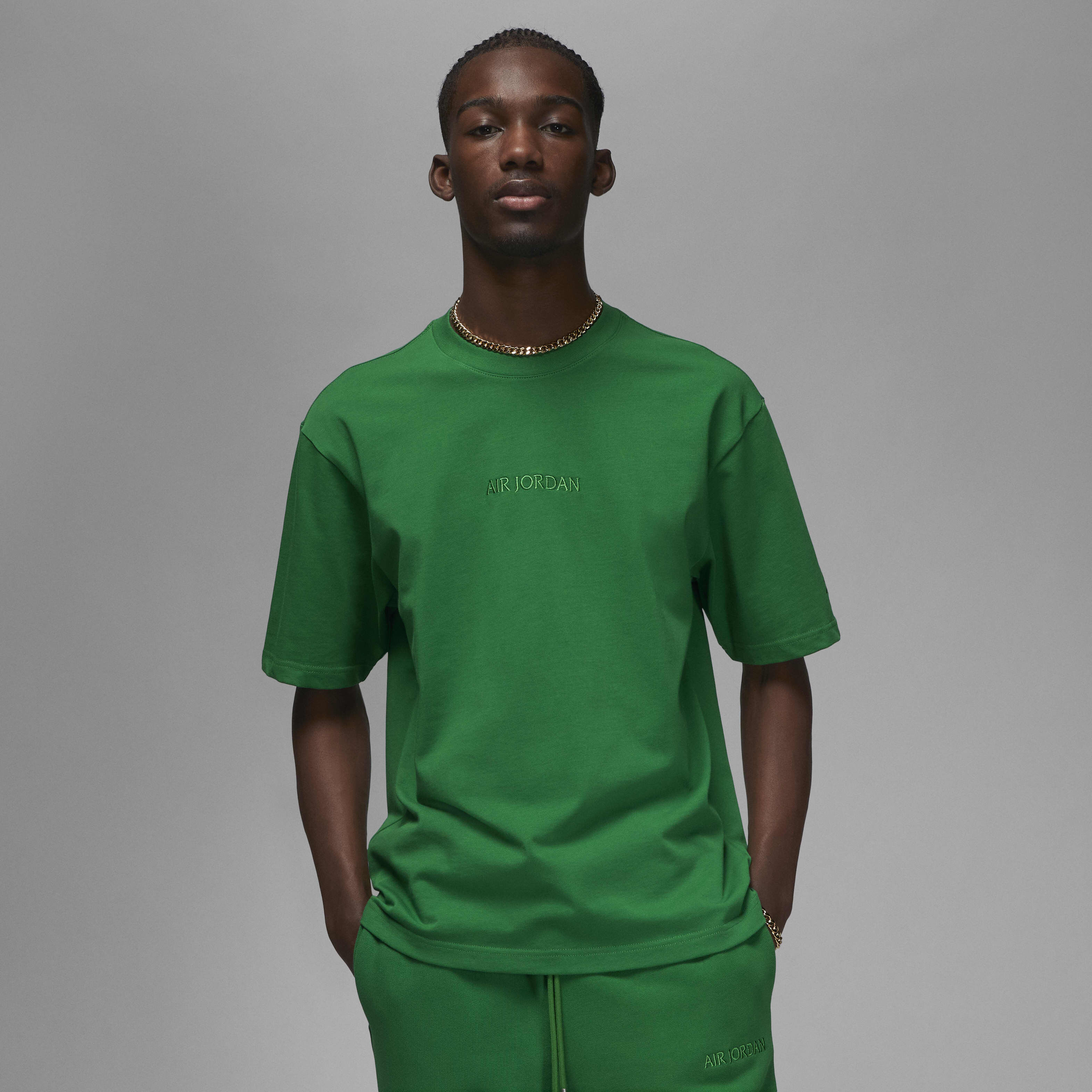 nike pine green t shirt