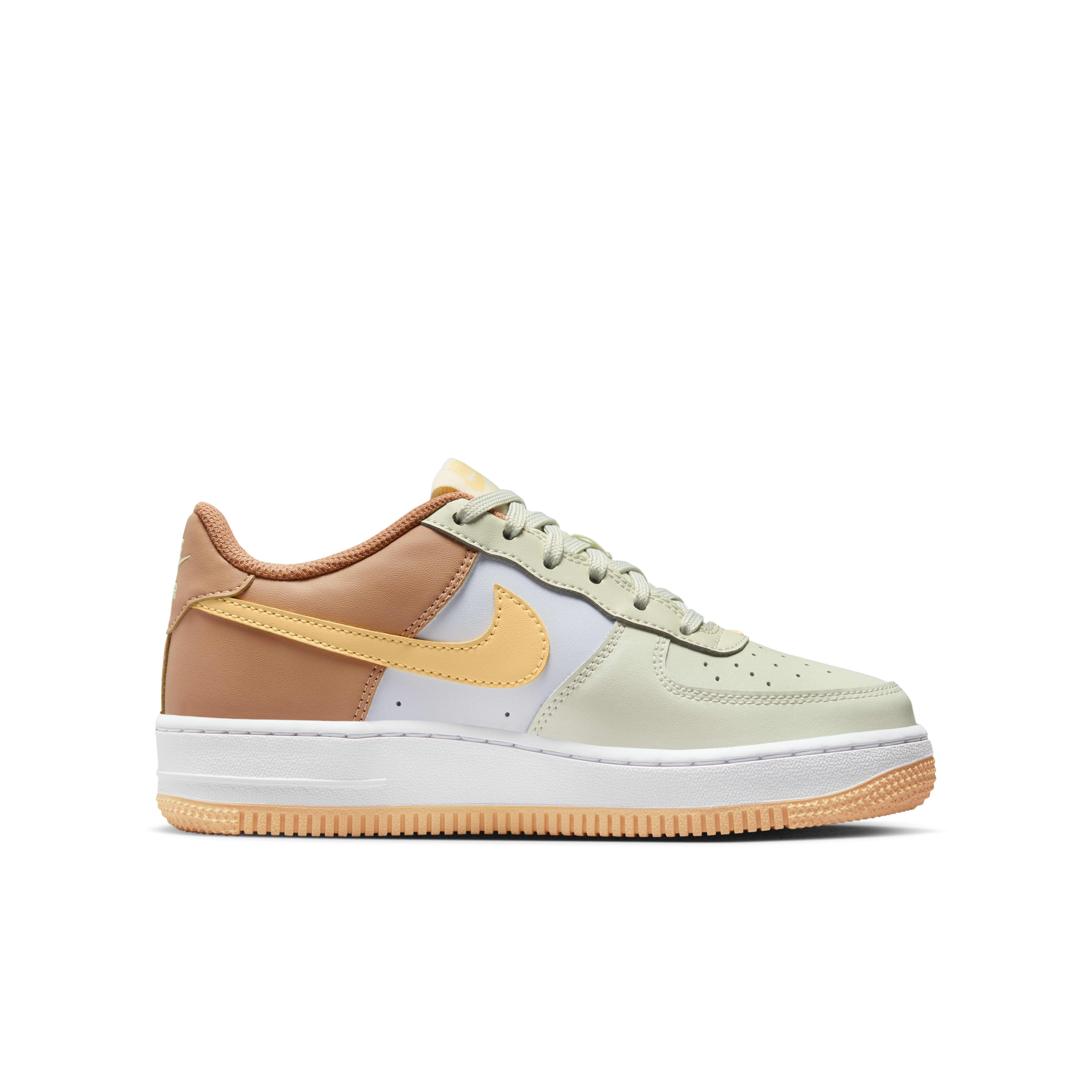 Nike Air Force 1 image number 2