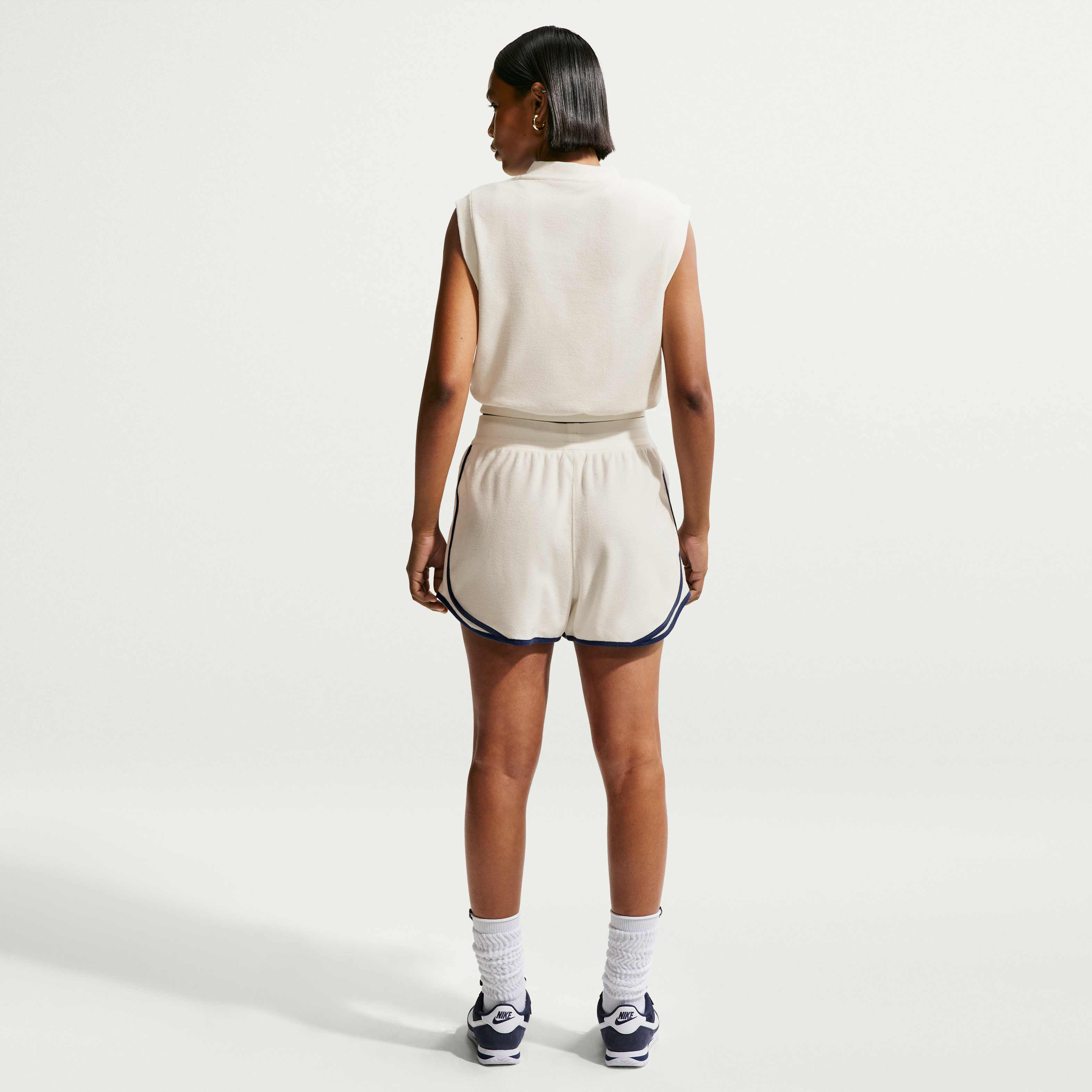 Nike Sportswear Chill Terry image number 4