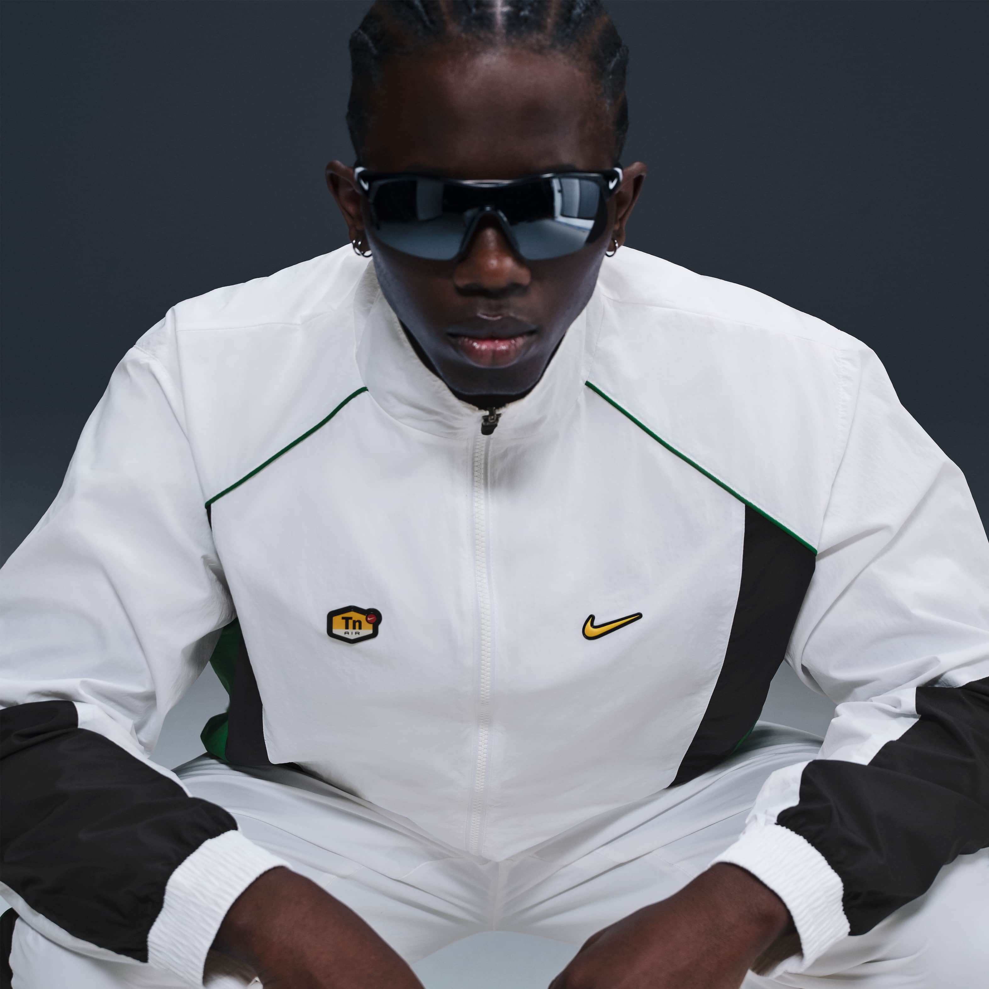 نايكي سبورتسوير image number 2