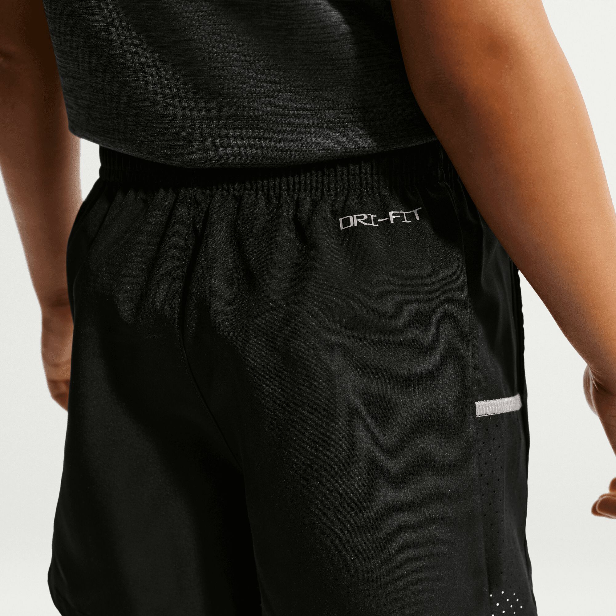 Nike image number 4