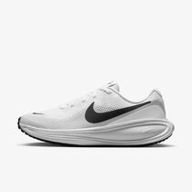 Nike Revolution 8