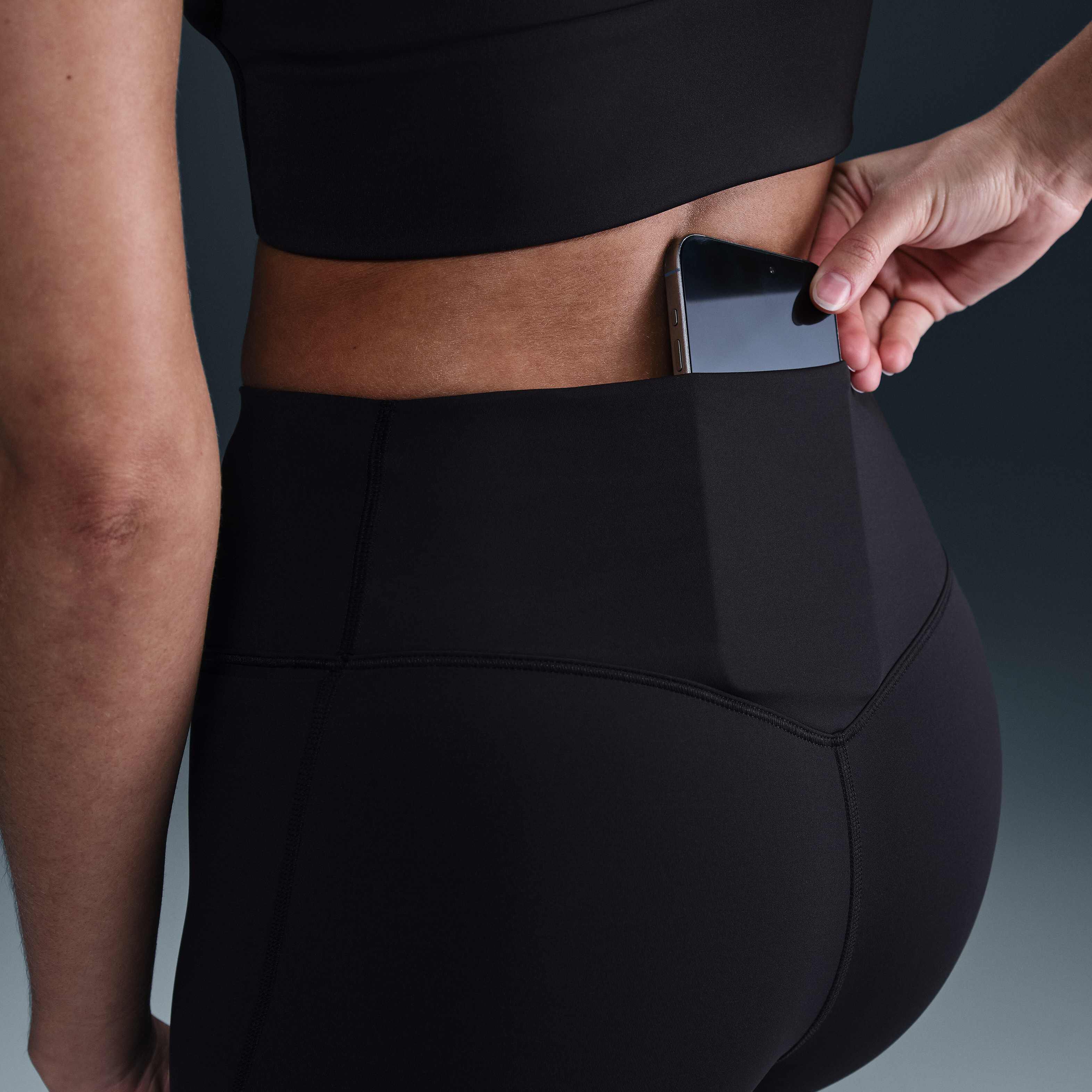 Nike Universa image number 5