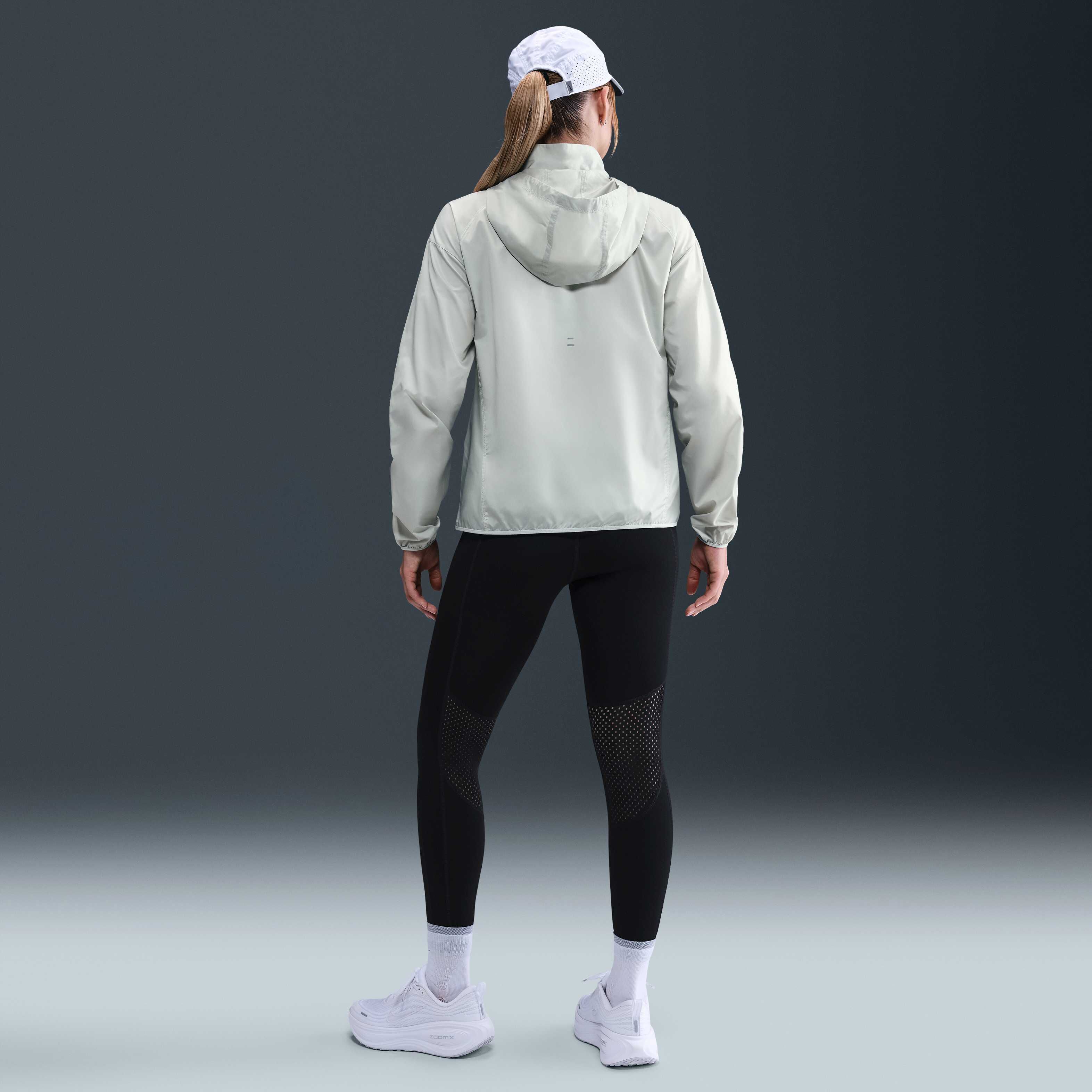 Nike Tempo image number 4
