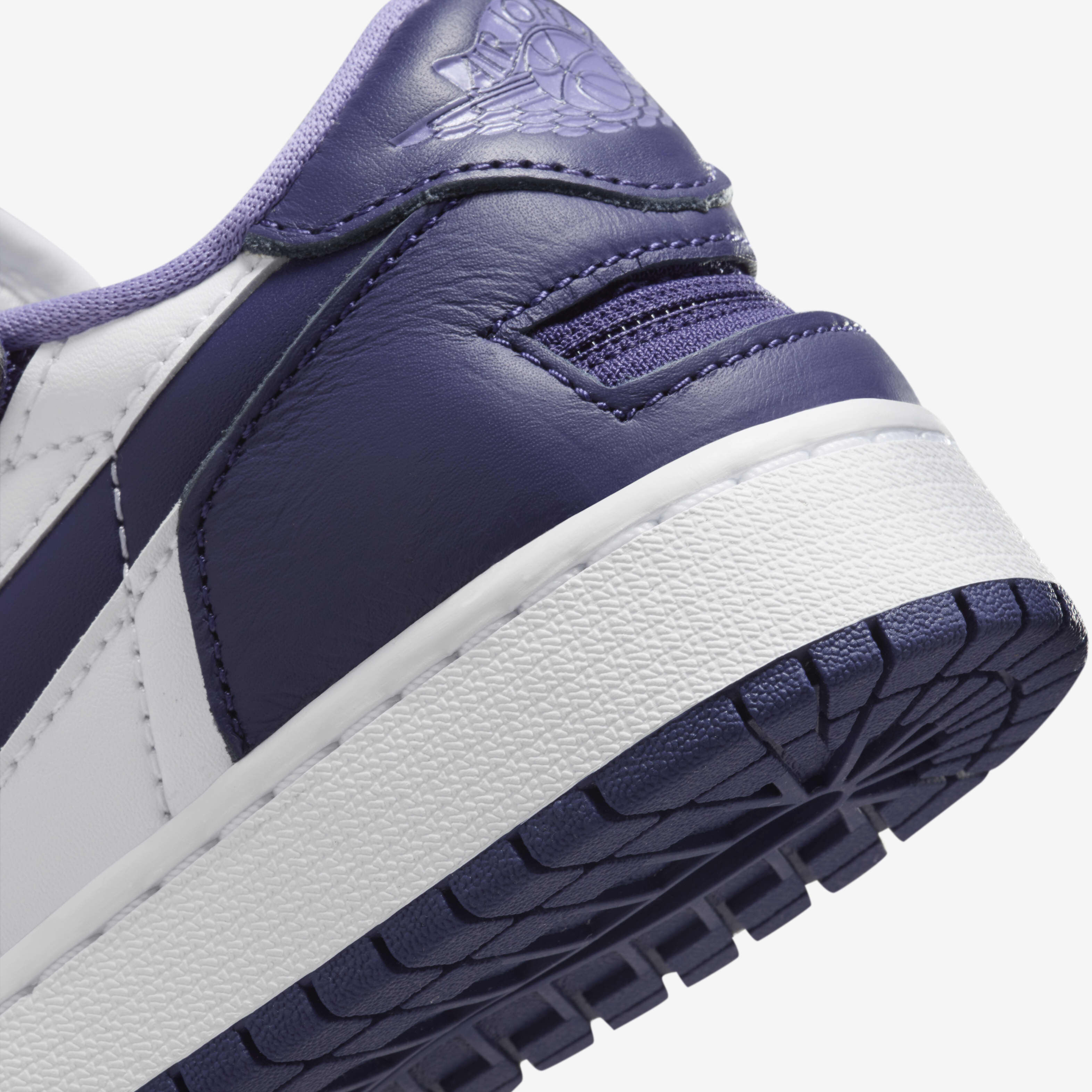 Air Jordan 1 Low FlyEase image number 7