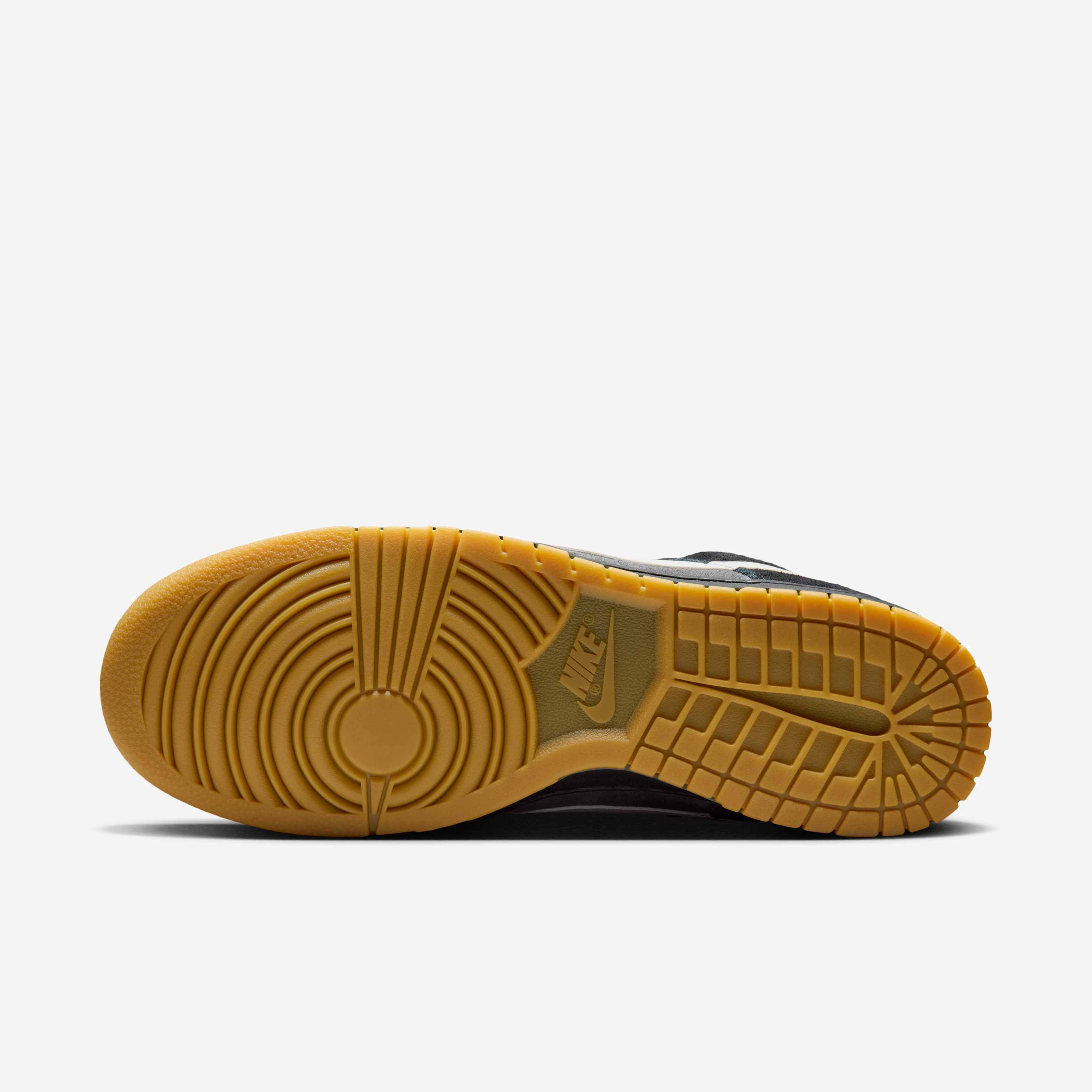 Nike Dunk Low Retro SE image number 1