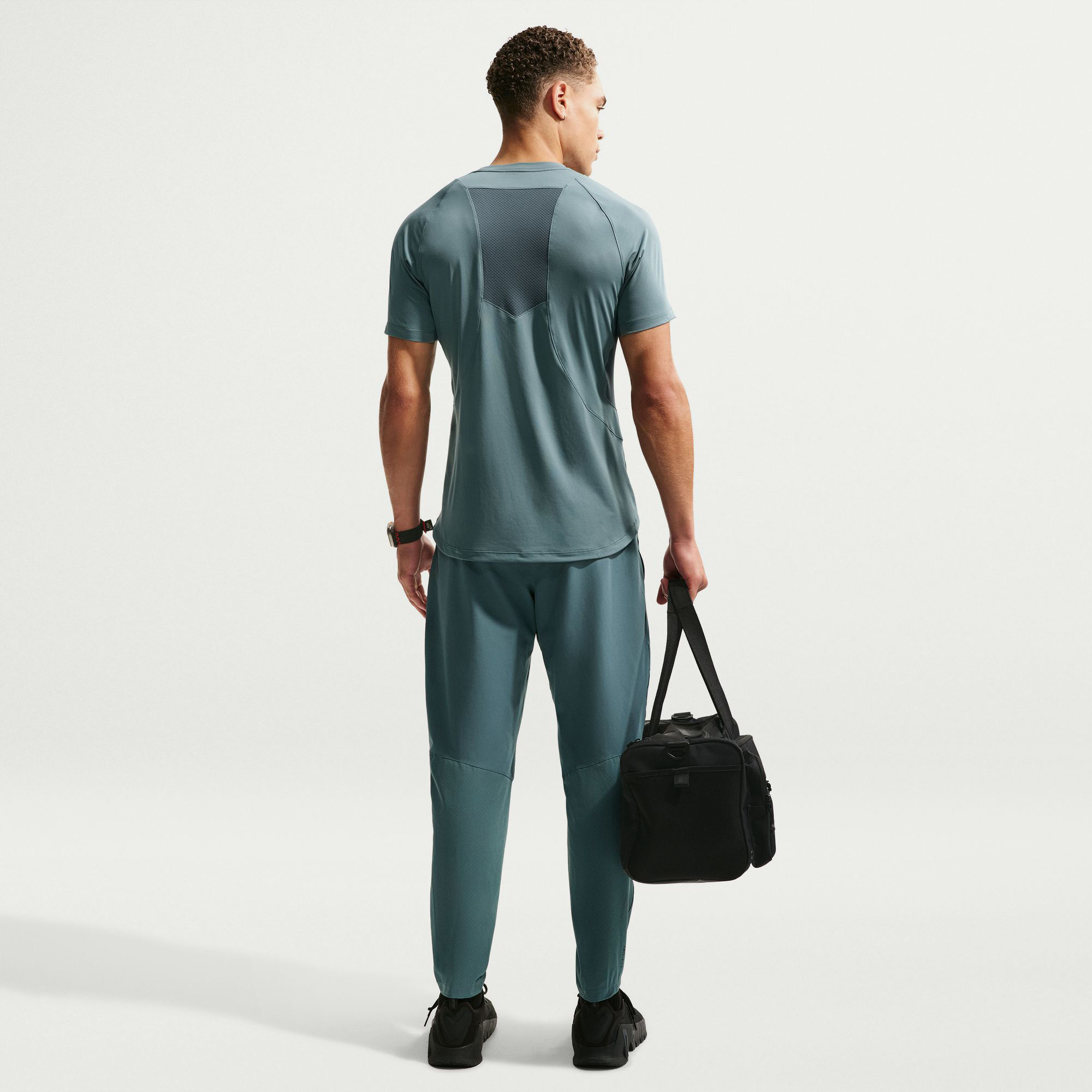 Nike Pro Training image number 1