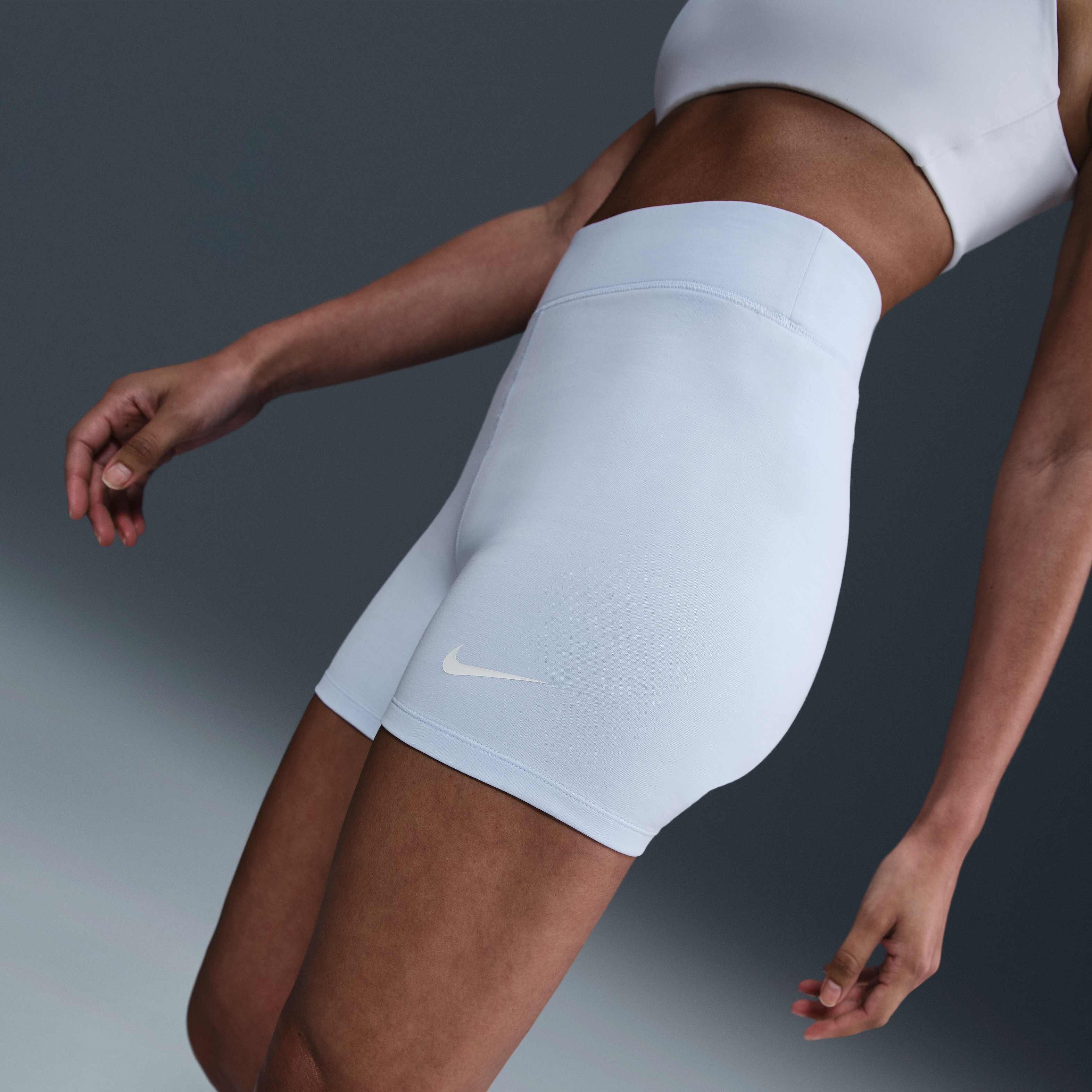 نايكي سبورتسوير كلاسيك image number 1