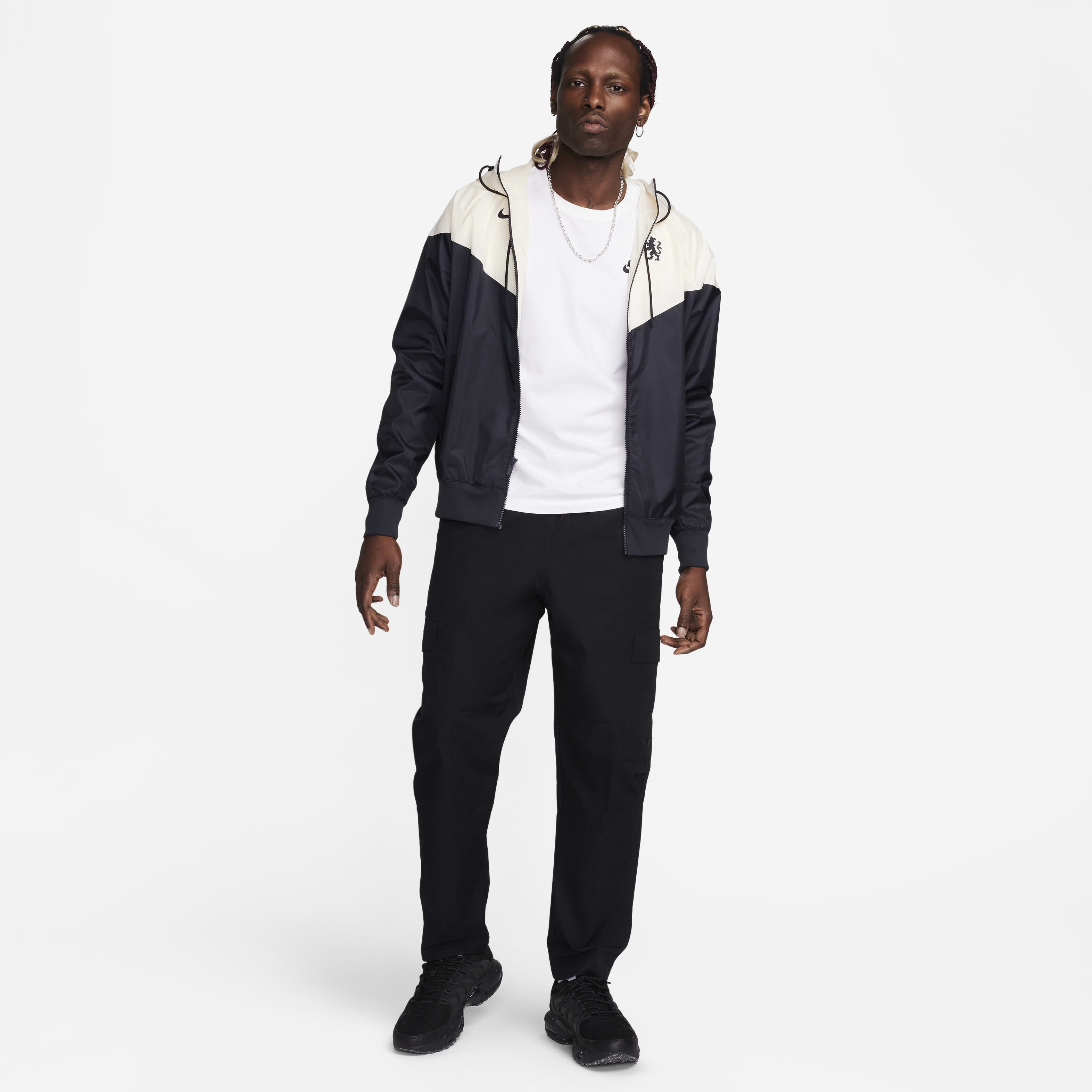 Chelsea F.C. Sport Essentials Windrunner image number 6