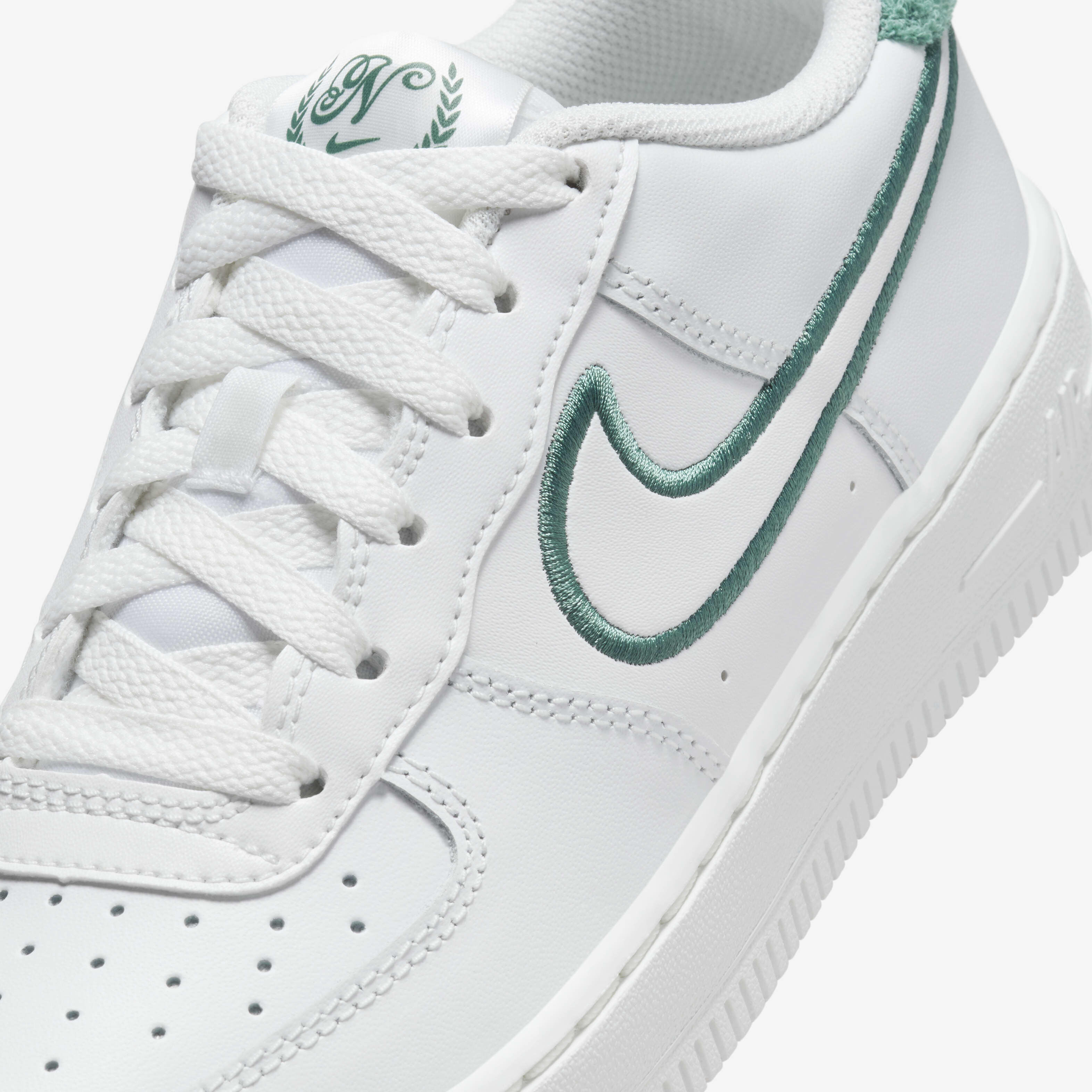Nike Air Force 1 LV8 3 image number 6