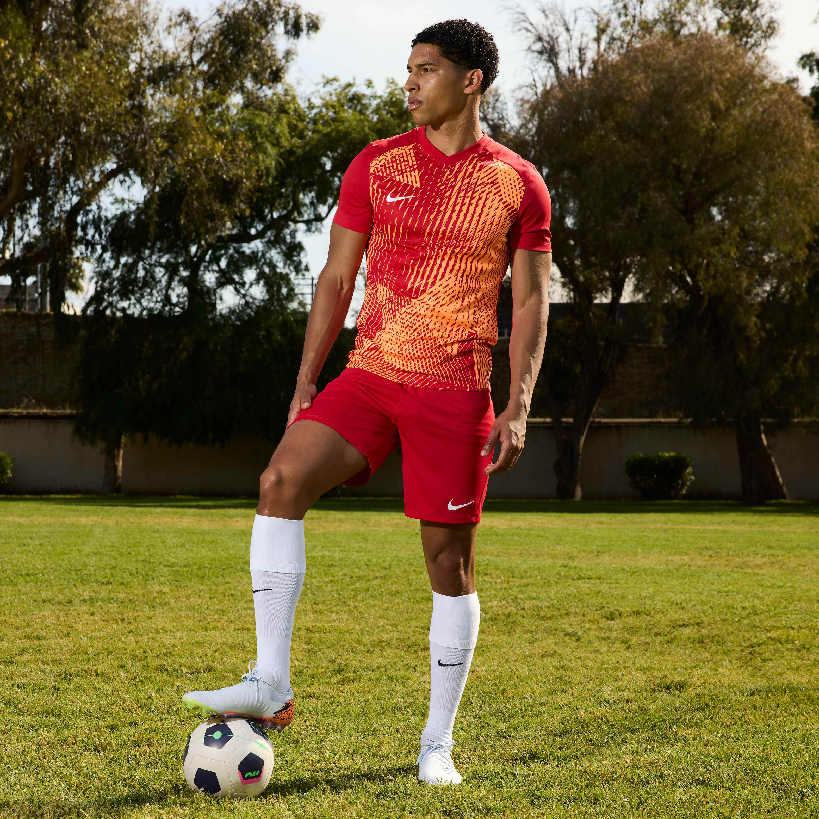 Nike Phantom GX 2 Elite Electric image number 11