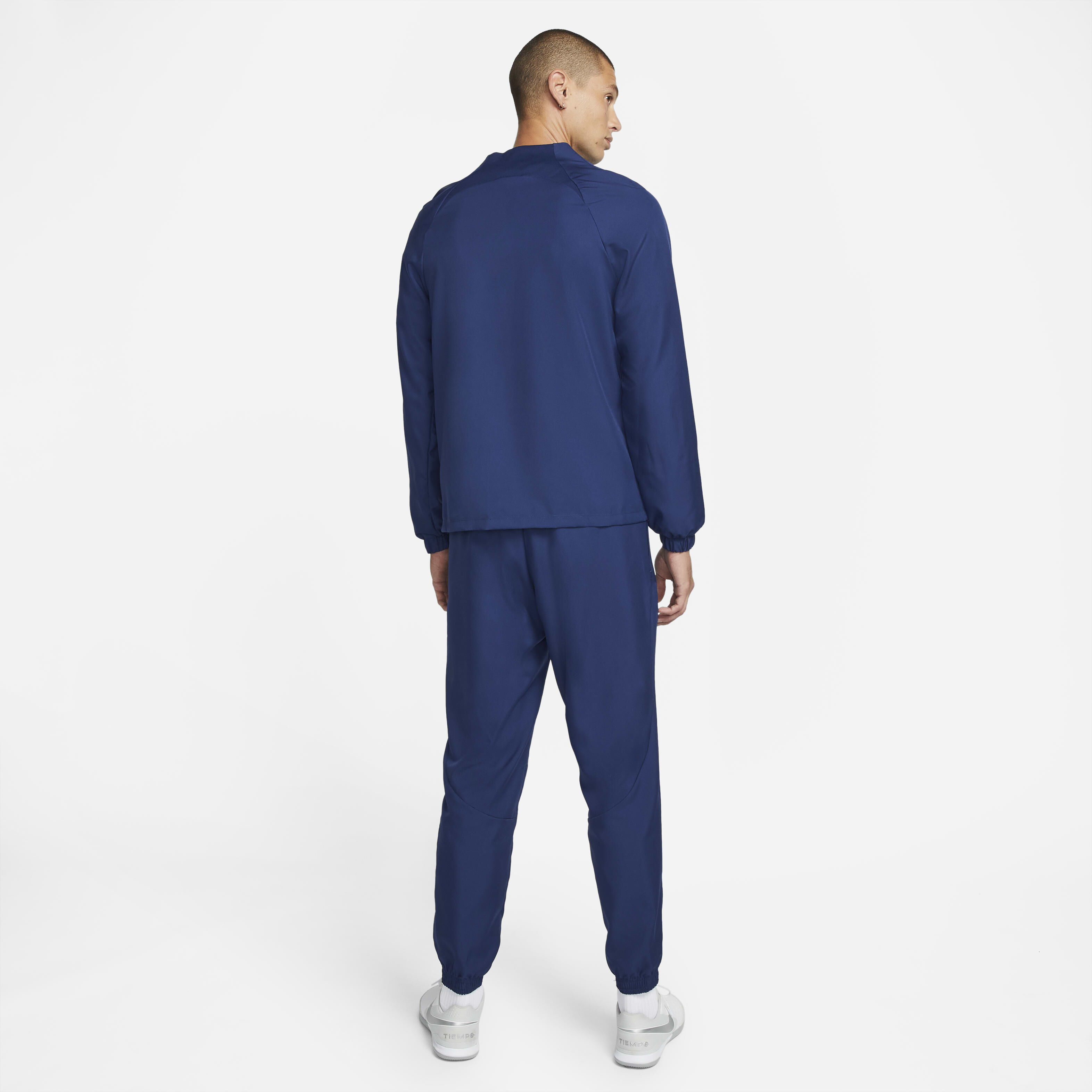 برشلونة أكاديمي برو image number 1