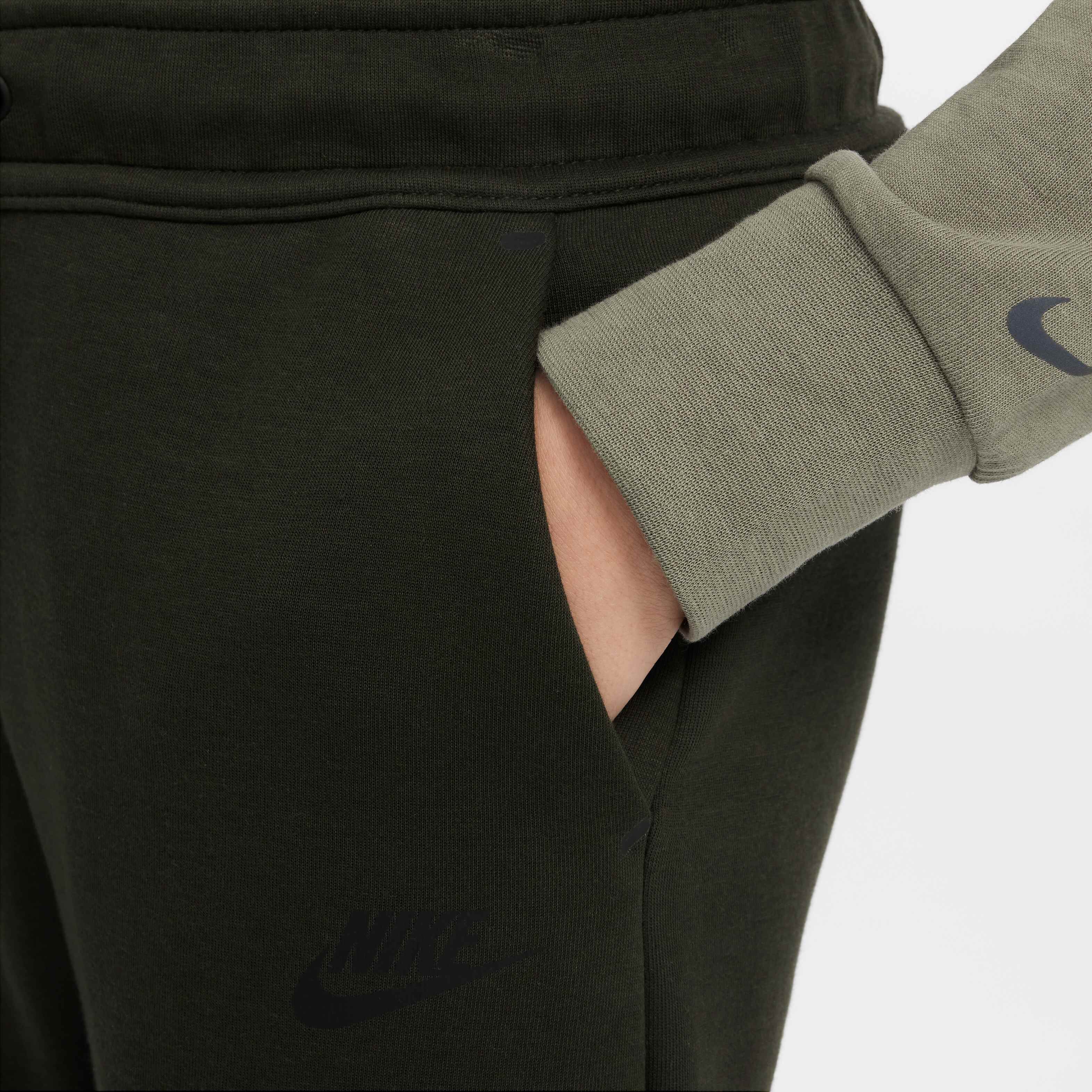 Nike Sportswear Tech Fleece image number 3