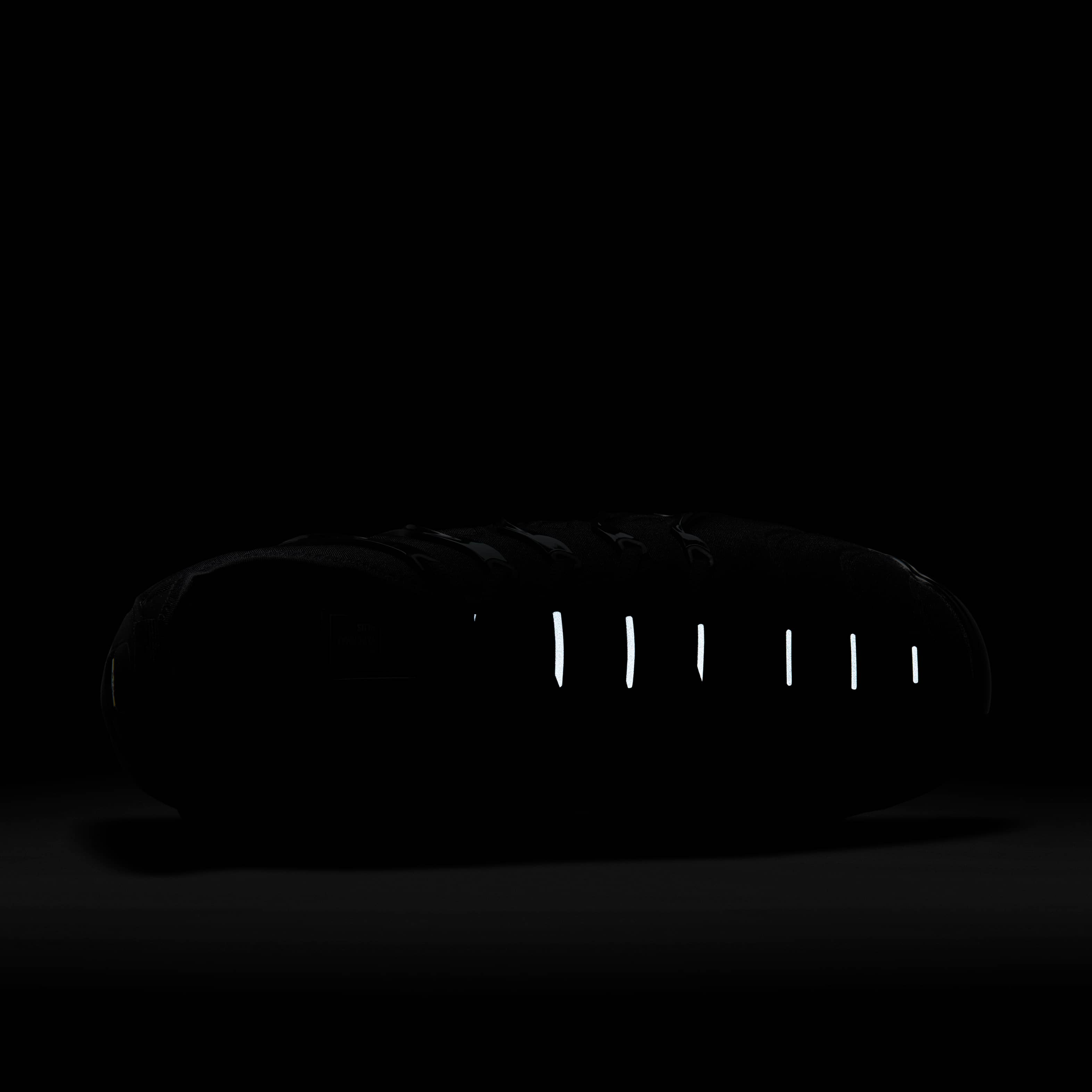 Nike Air VaporMax Plus image number 9