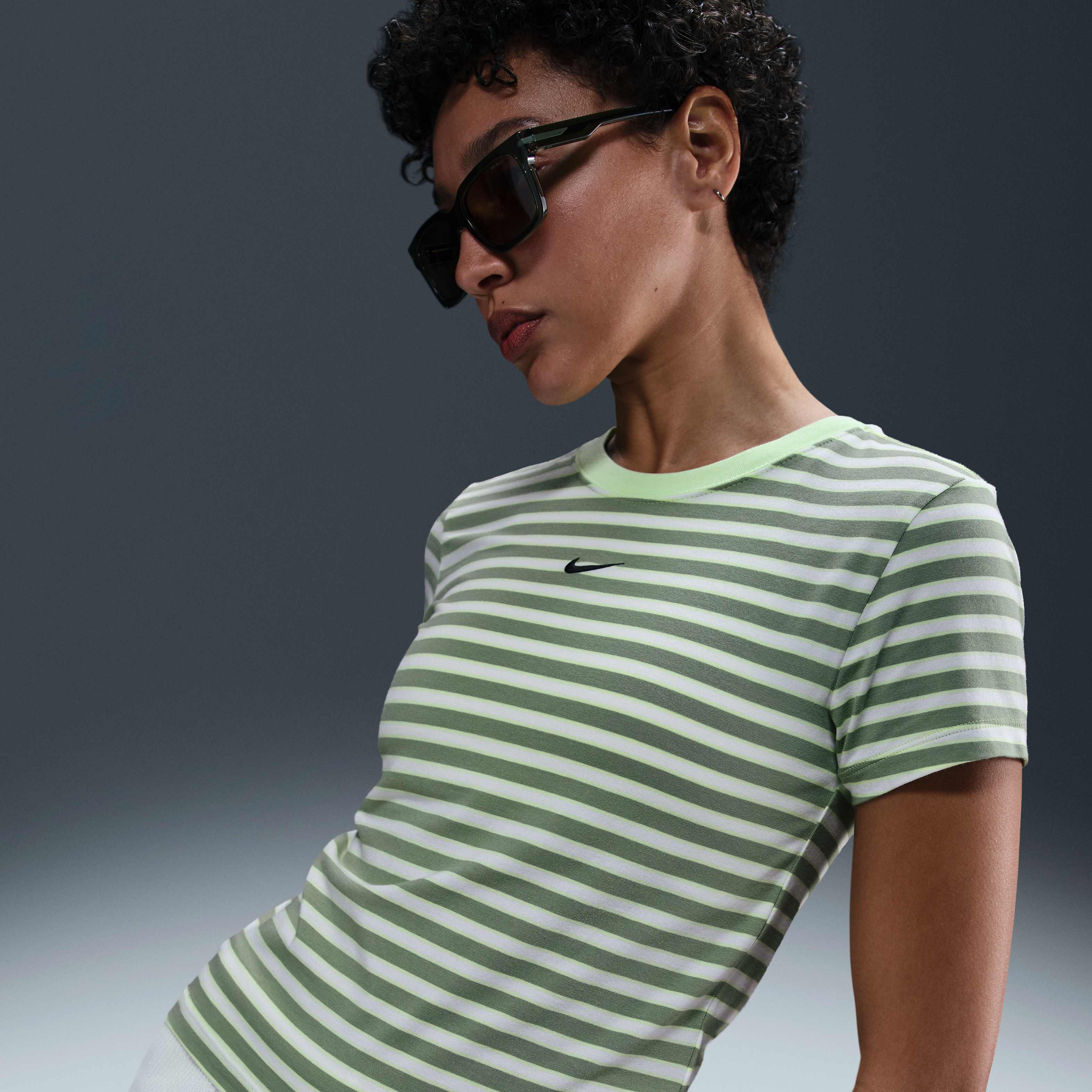 ★ Nike★ Sportswear Chill Knit T-shirt W White Light Lemon Nike Sportswear Chill Knit Women's Cropped T-Shirt. Nike ID