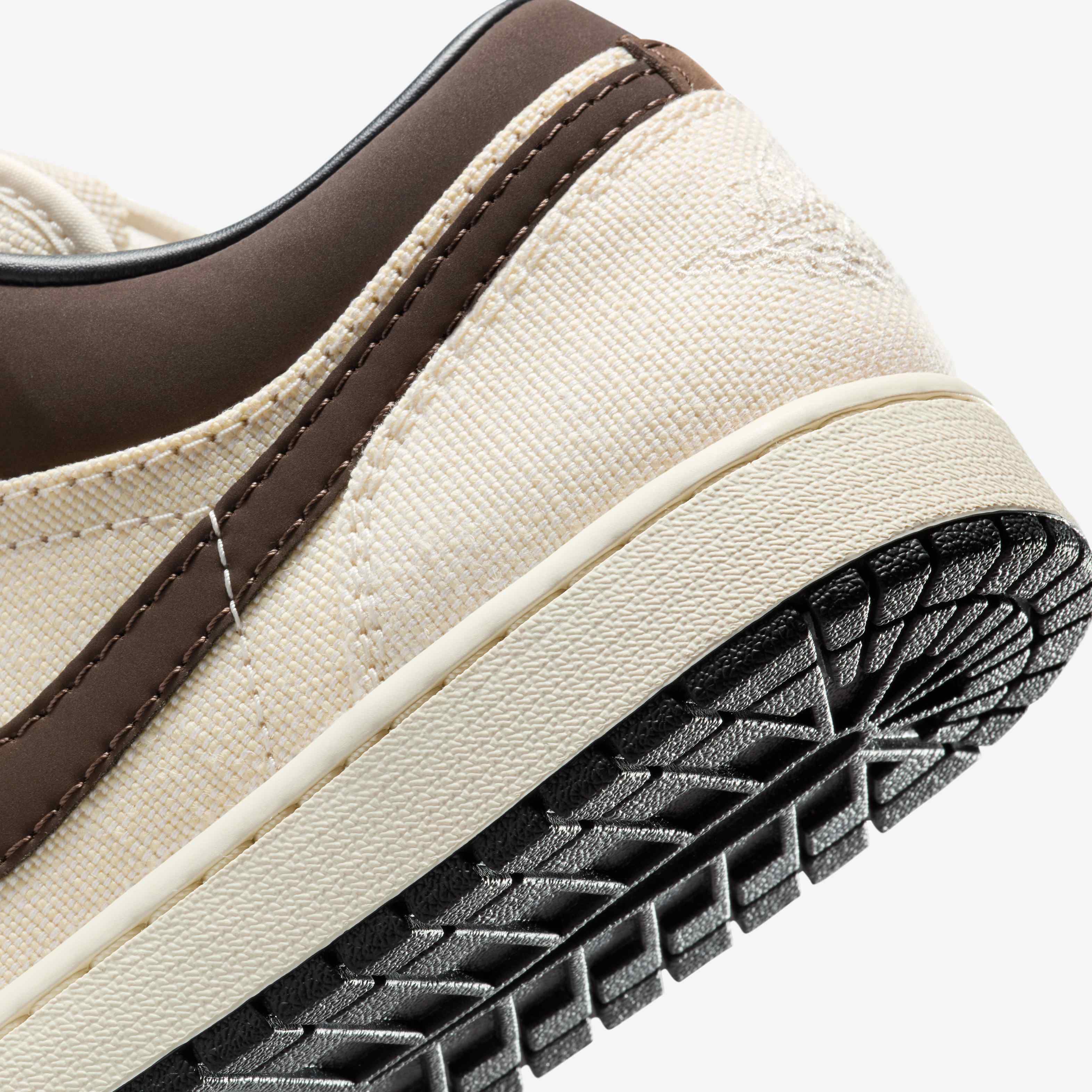 اير جوردن 1 لو بريميوم image number 7