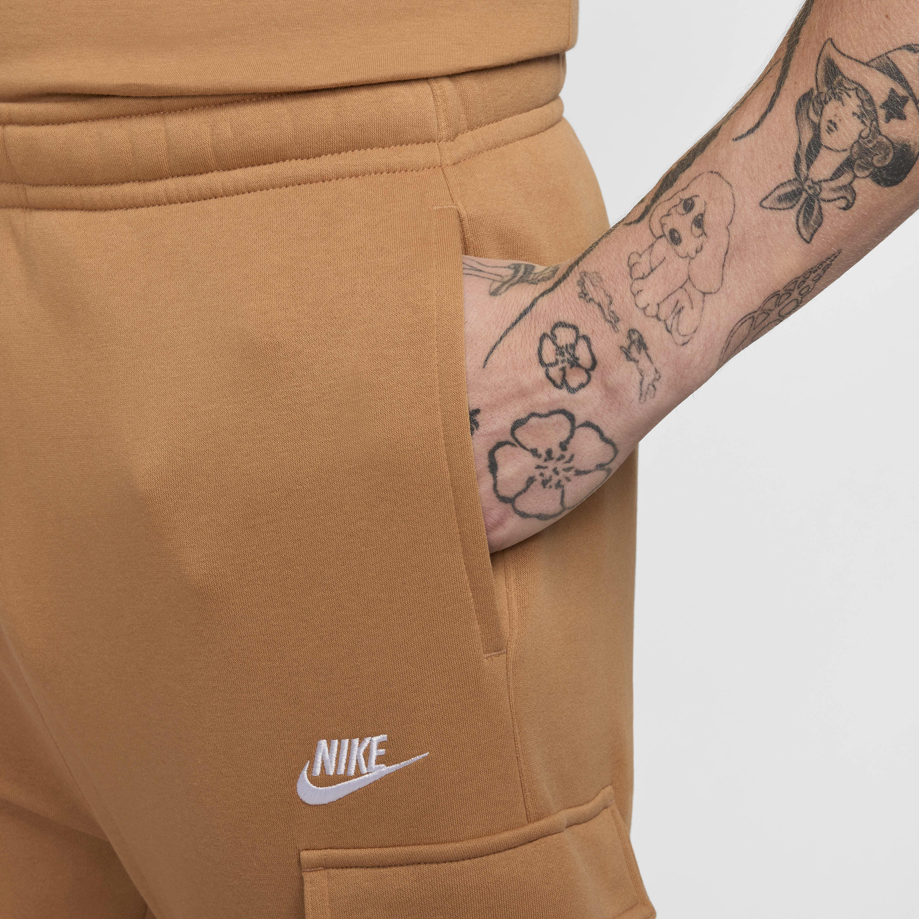 Nike tawny pants online