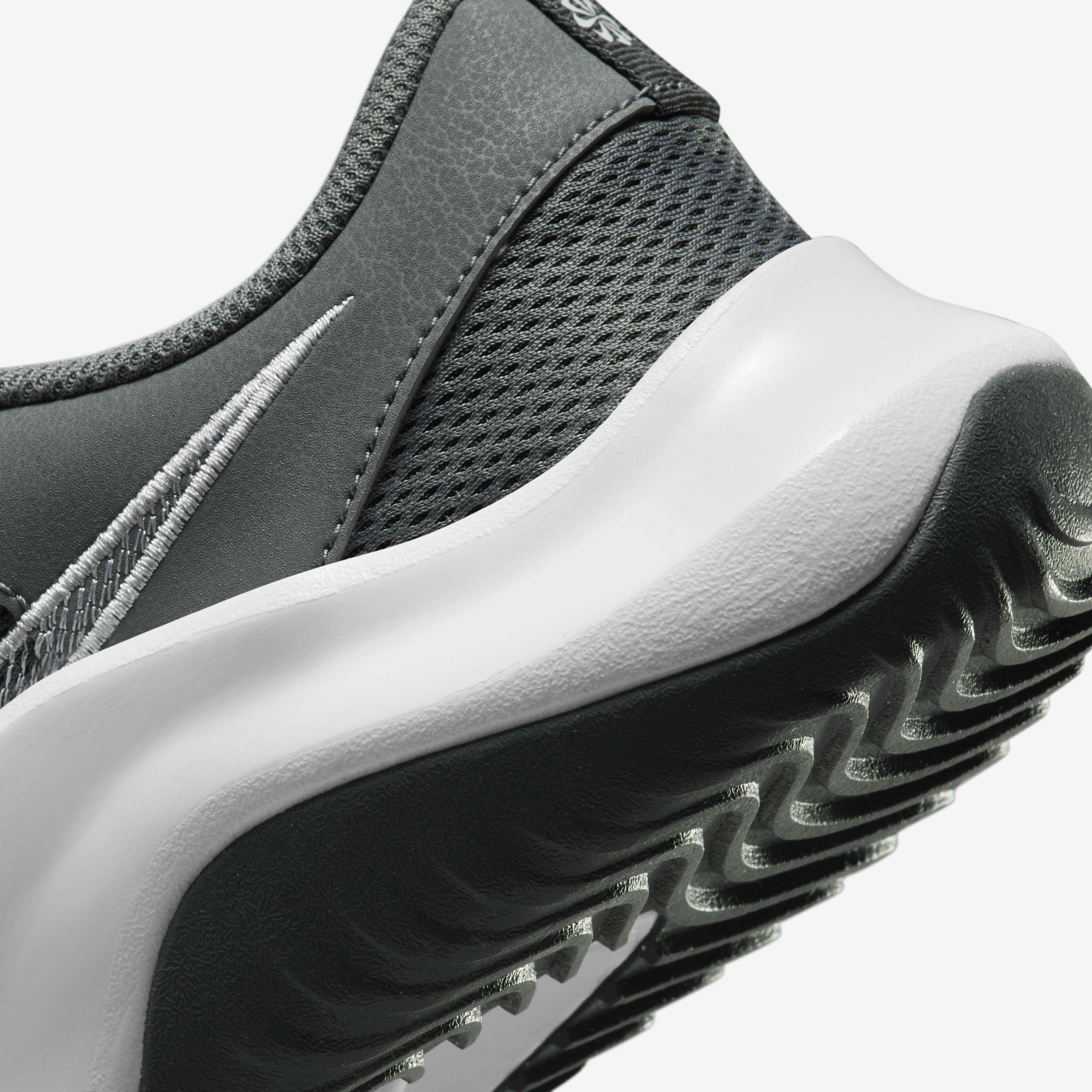 Nike Legend Essential 3 Next Nature image number 7