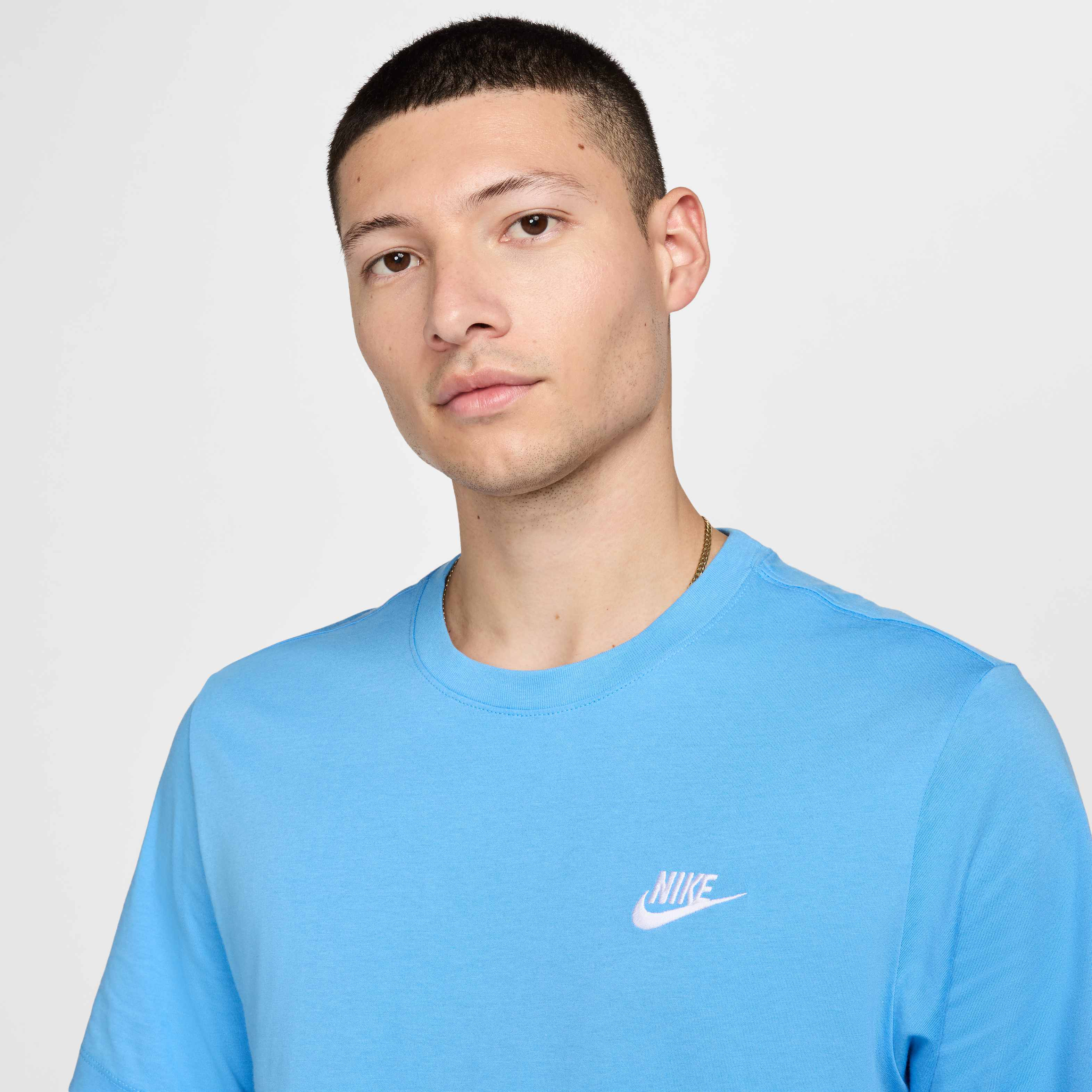 Nike Sportswear Club image number 2
