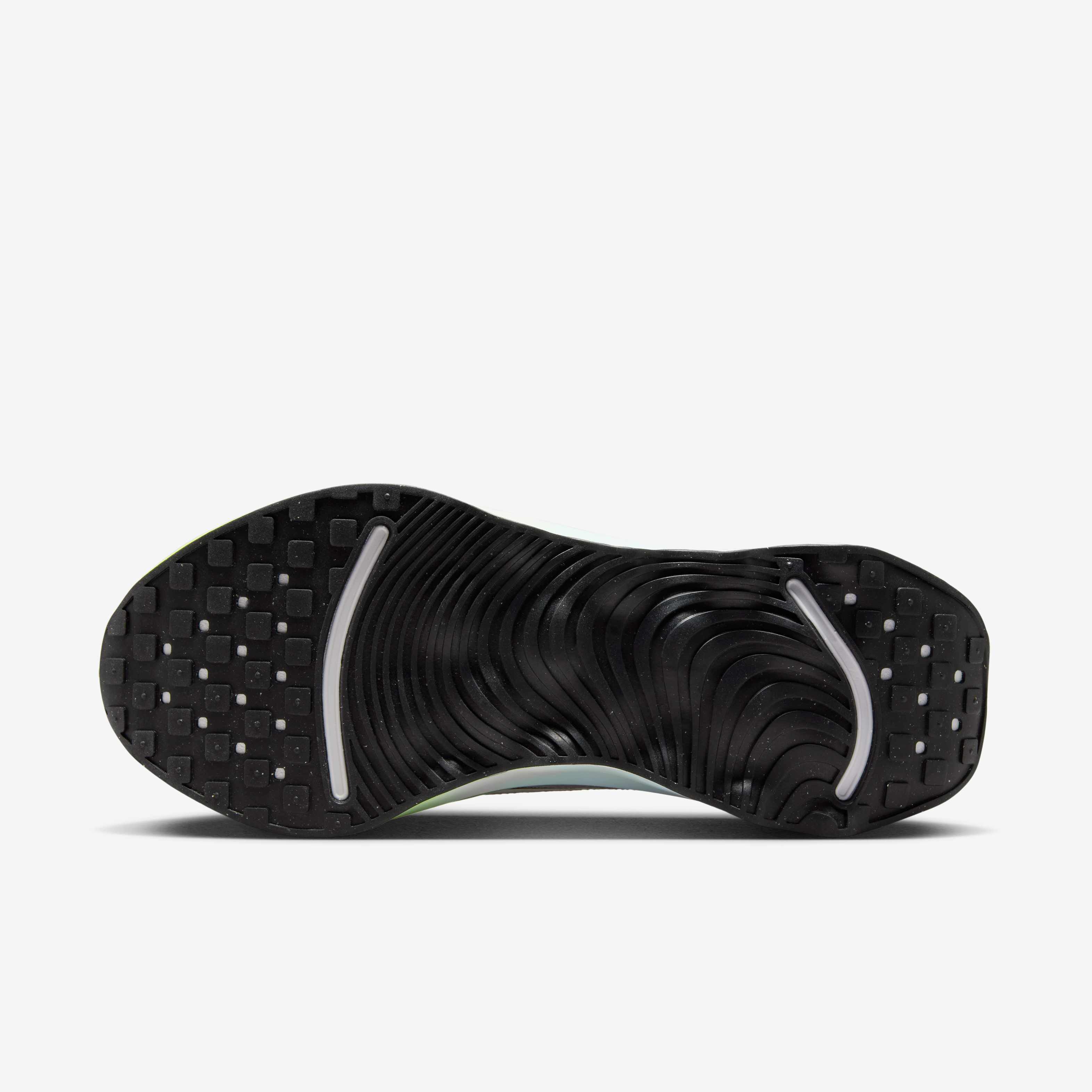 نايكي موتيفا SE image number 1