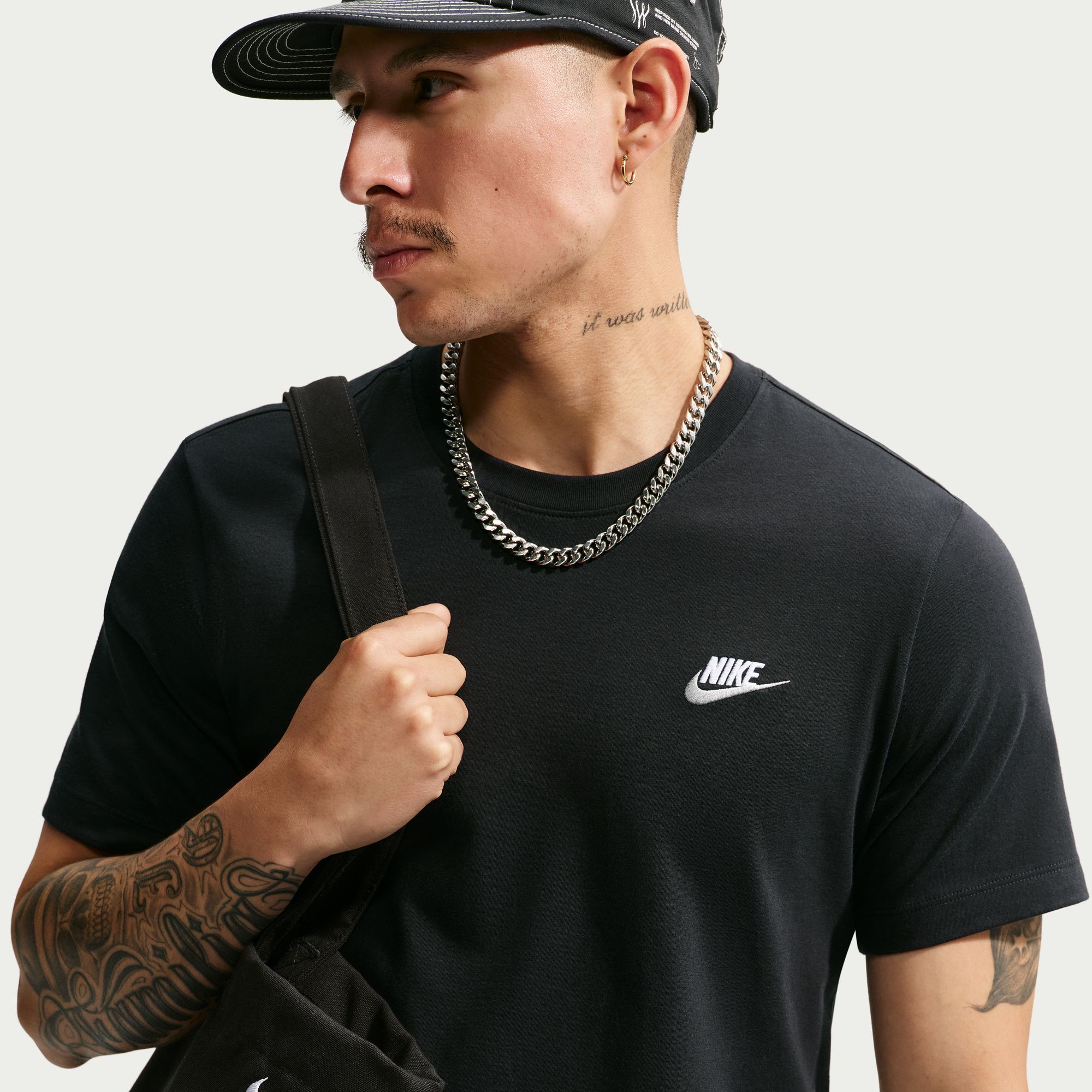 Nike Sportswear Club image number 4