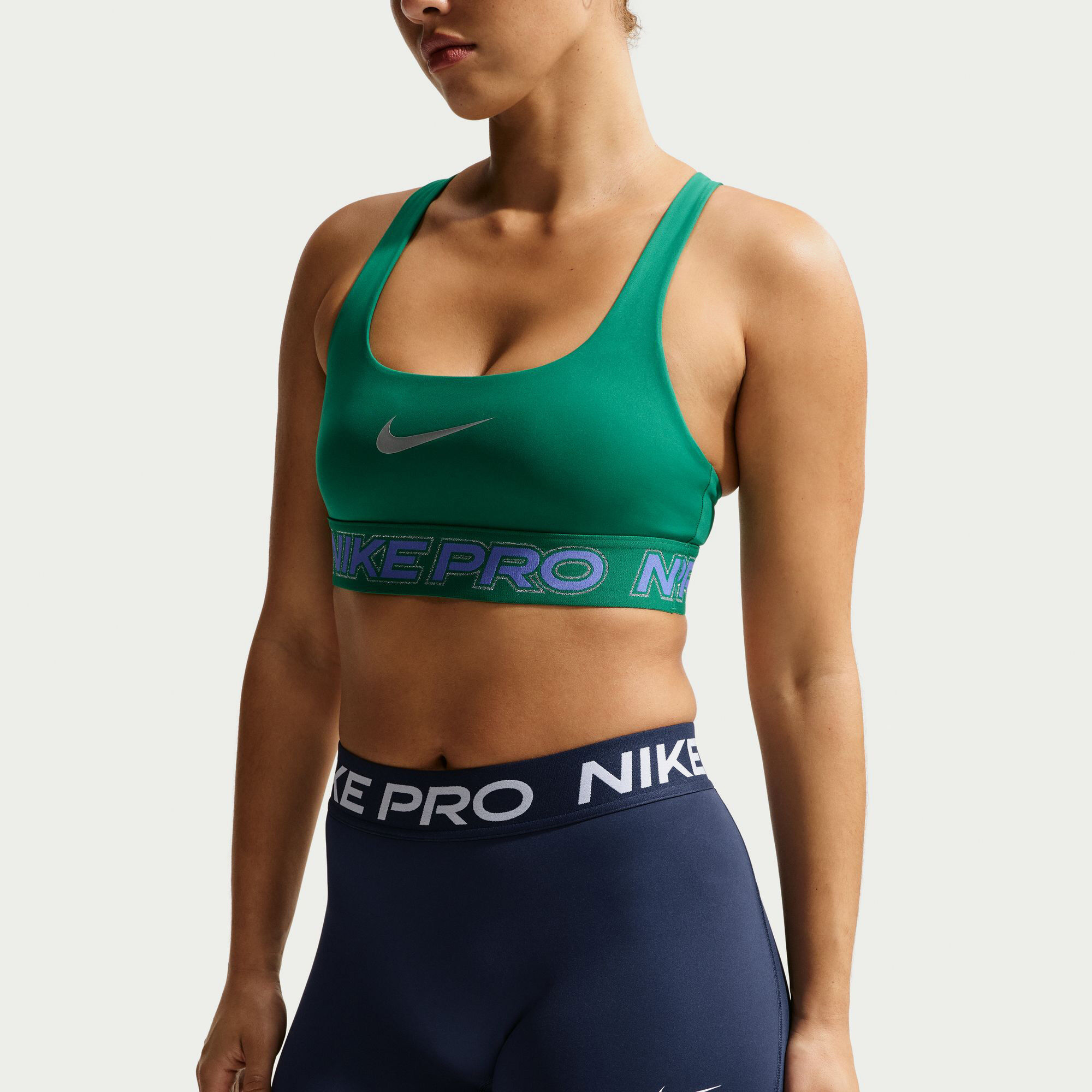 Nike Pro image number 2