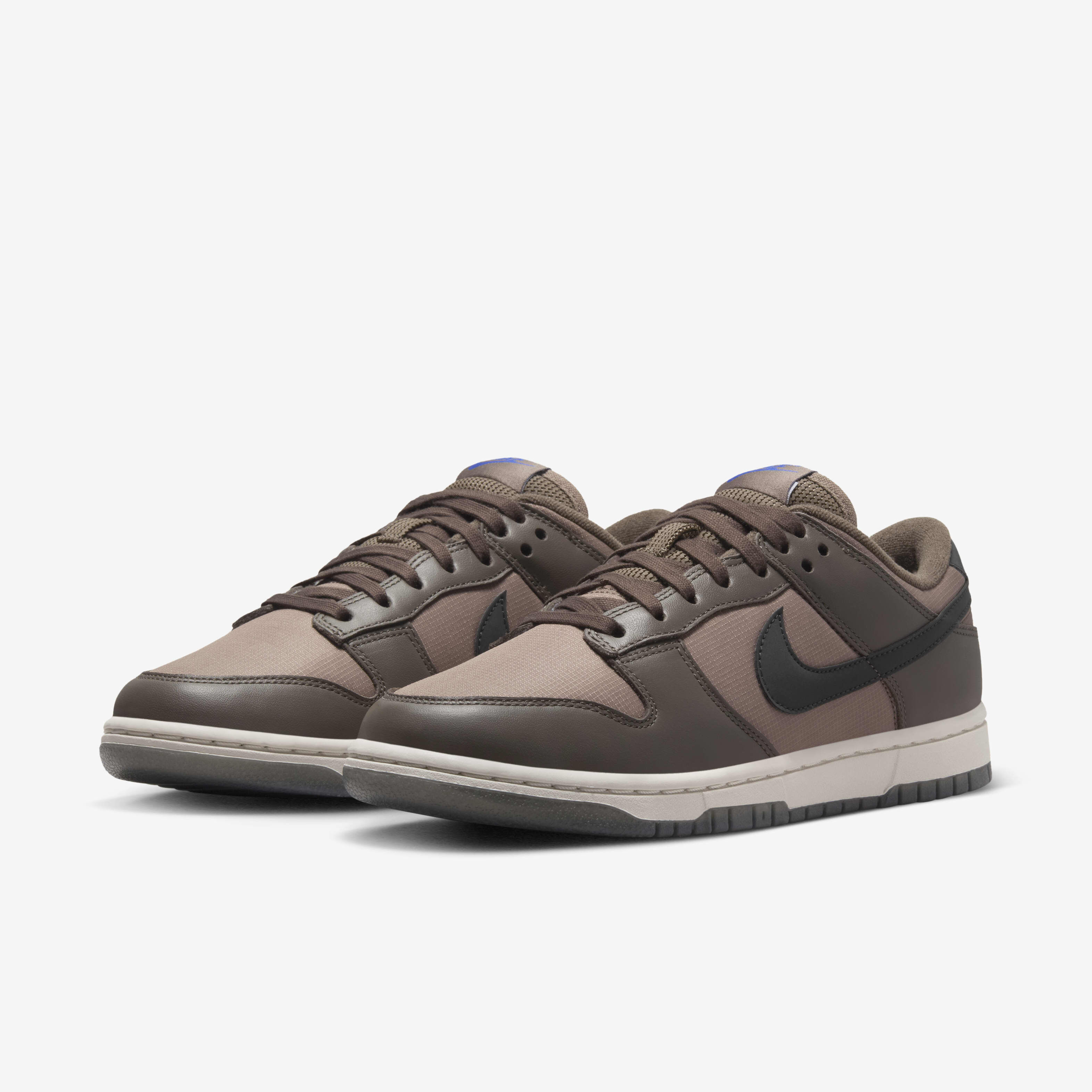 Nike Dunk Low image number 4