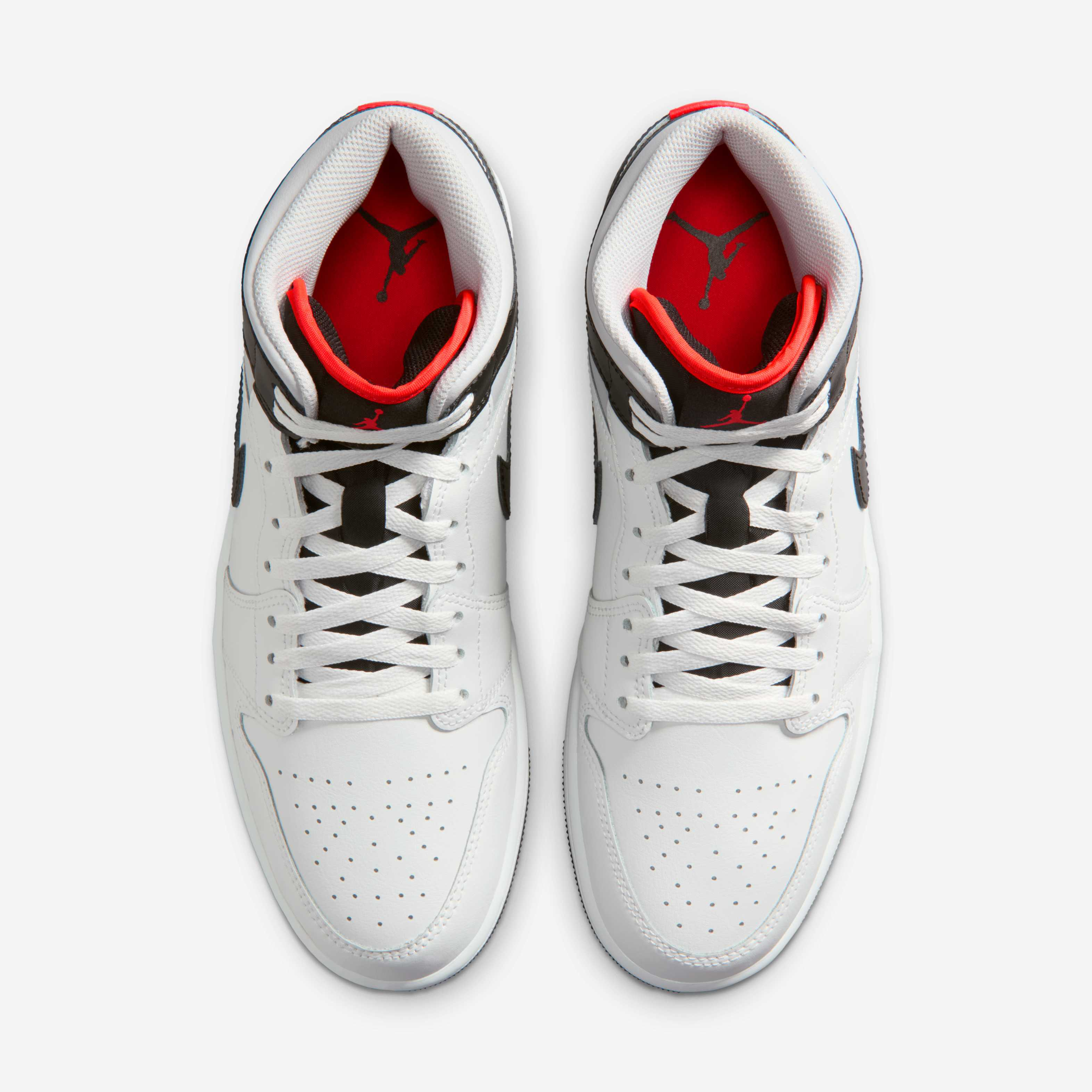 اير جوردن 1 ميد image number 3