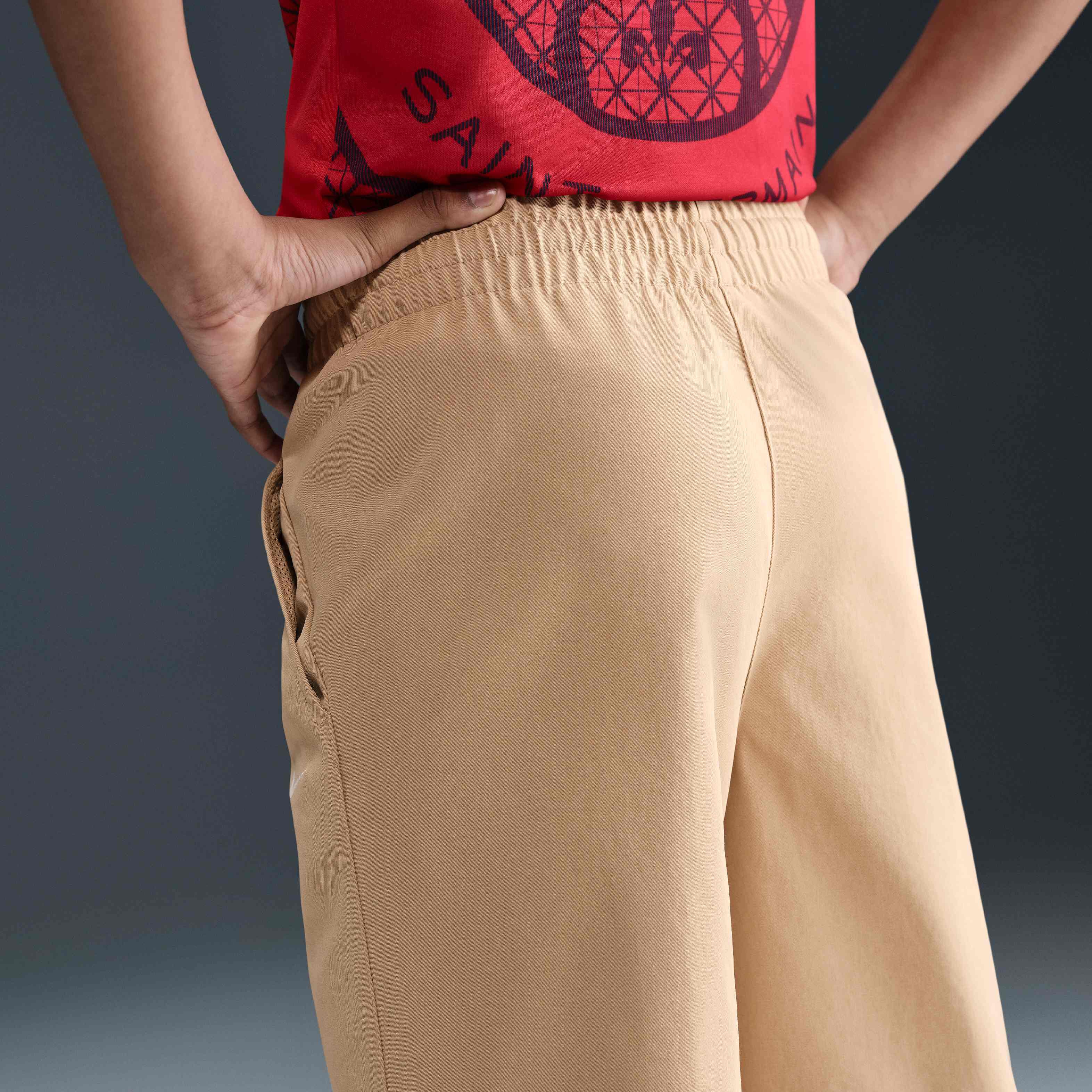 نايكي سبورتسوير image number 2