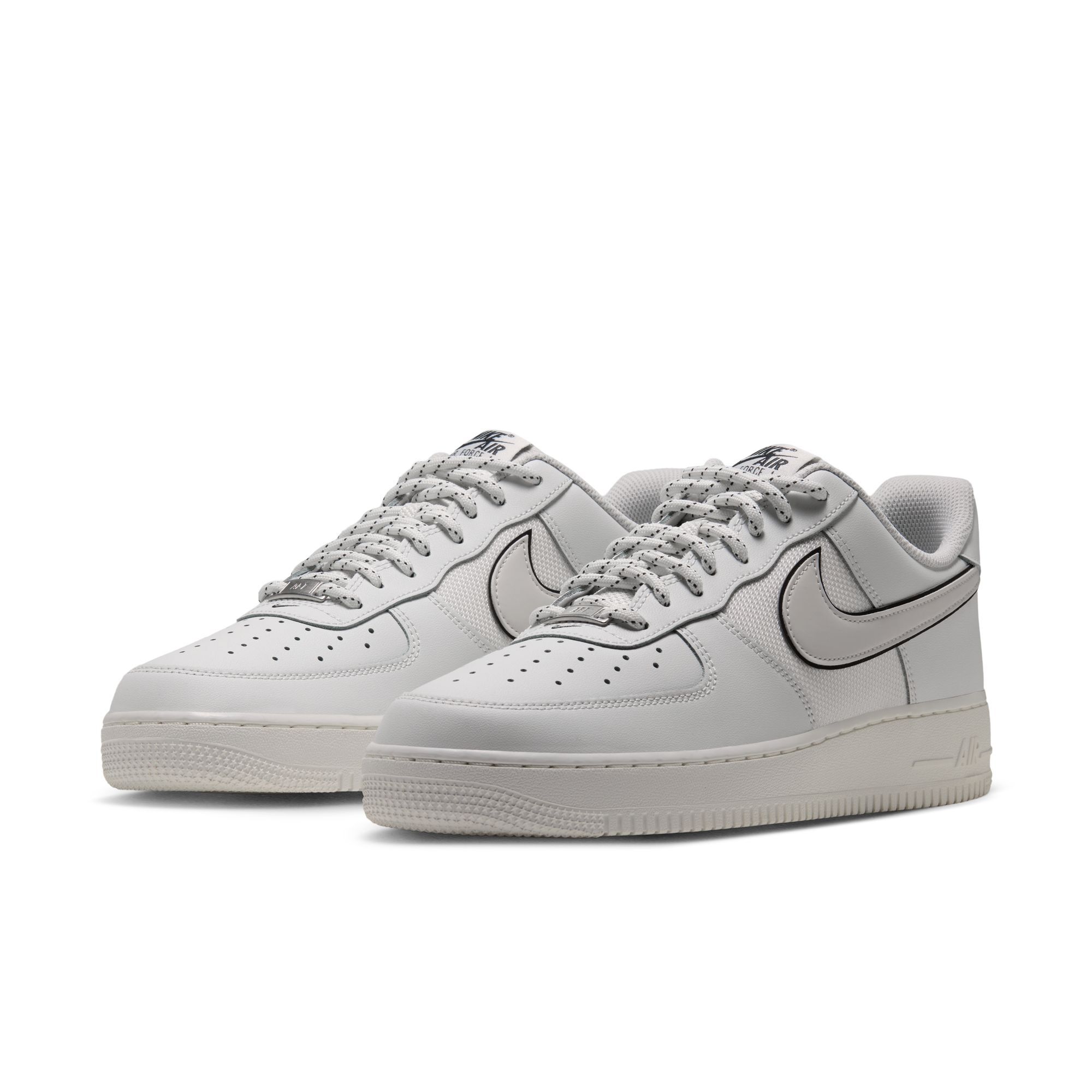 Nike Air Force 1 '07 LV8 image number 2