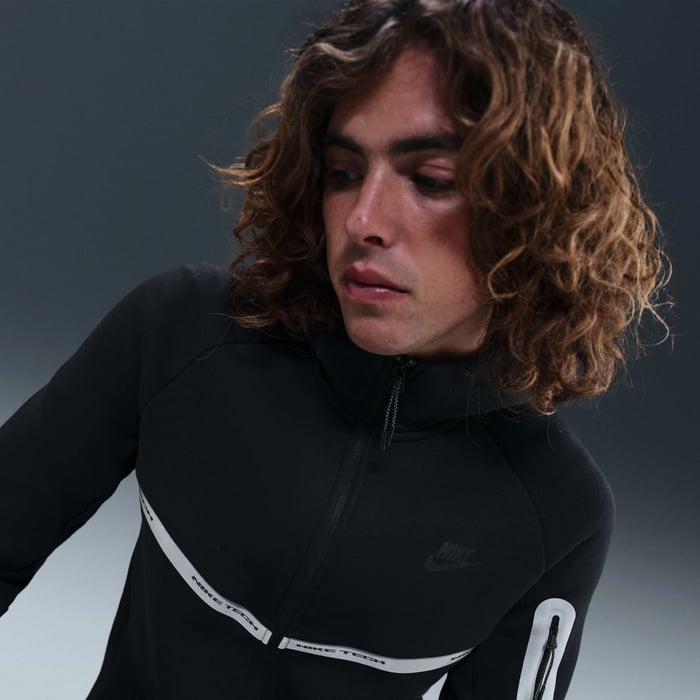 نايكي تك image number 2 نايكي تك image number 2