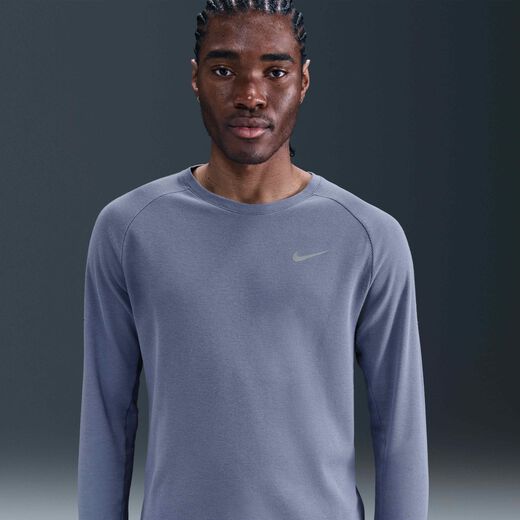 هودي وسويت شيرت للجري-نايكي, Nike Stride, تيشيرت الجري دراي-فيت بفتحة رقبة دائرية للرجال
