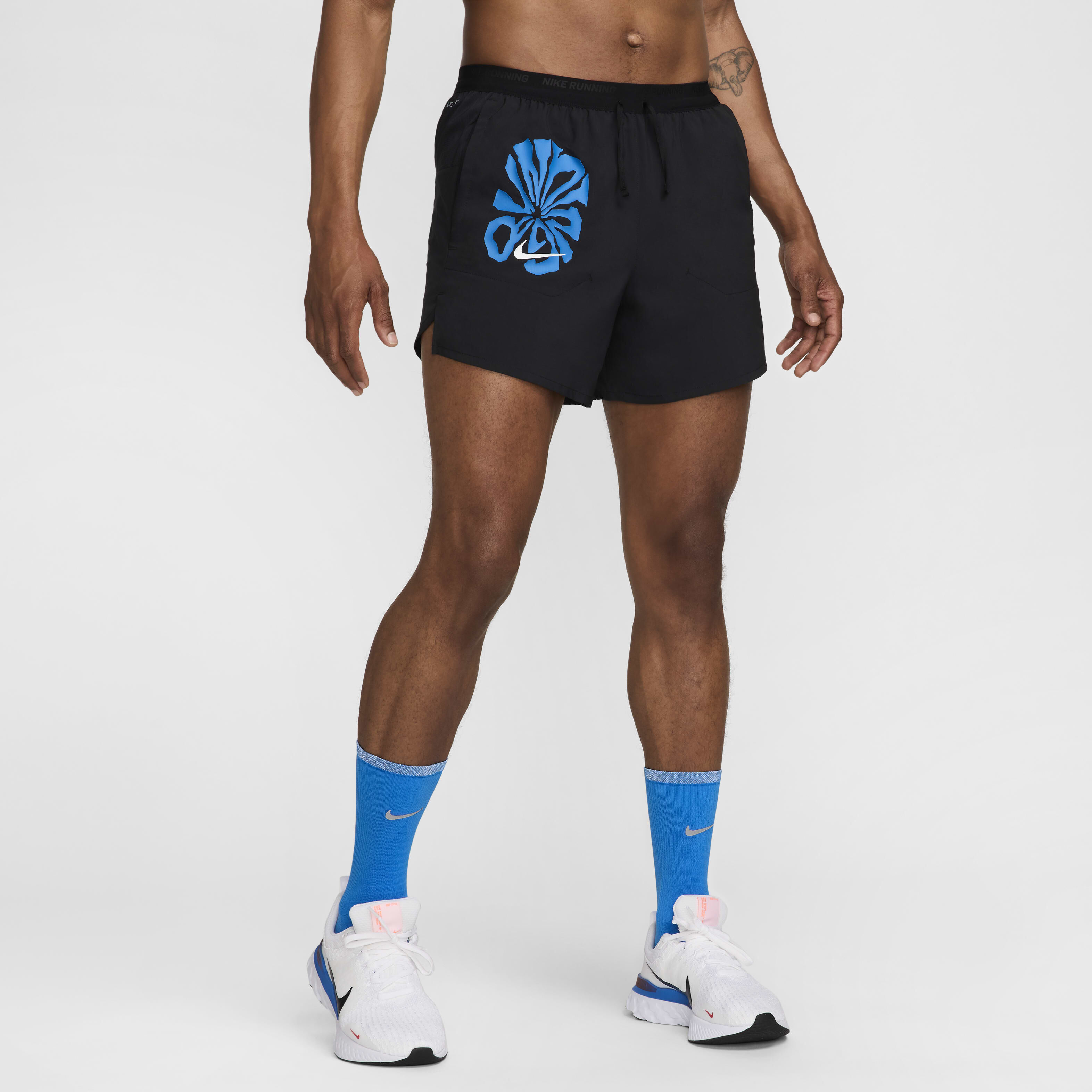 Nike shorts with zipper back pocket store