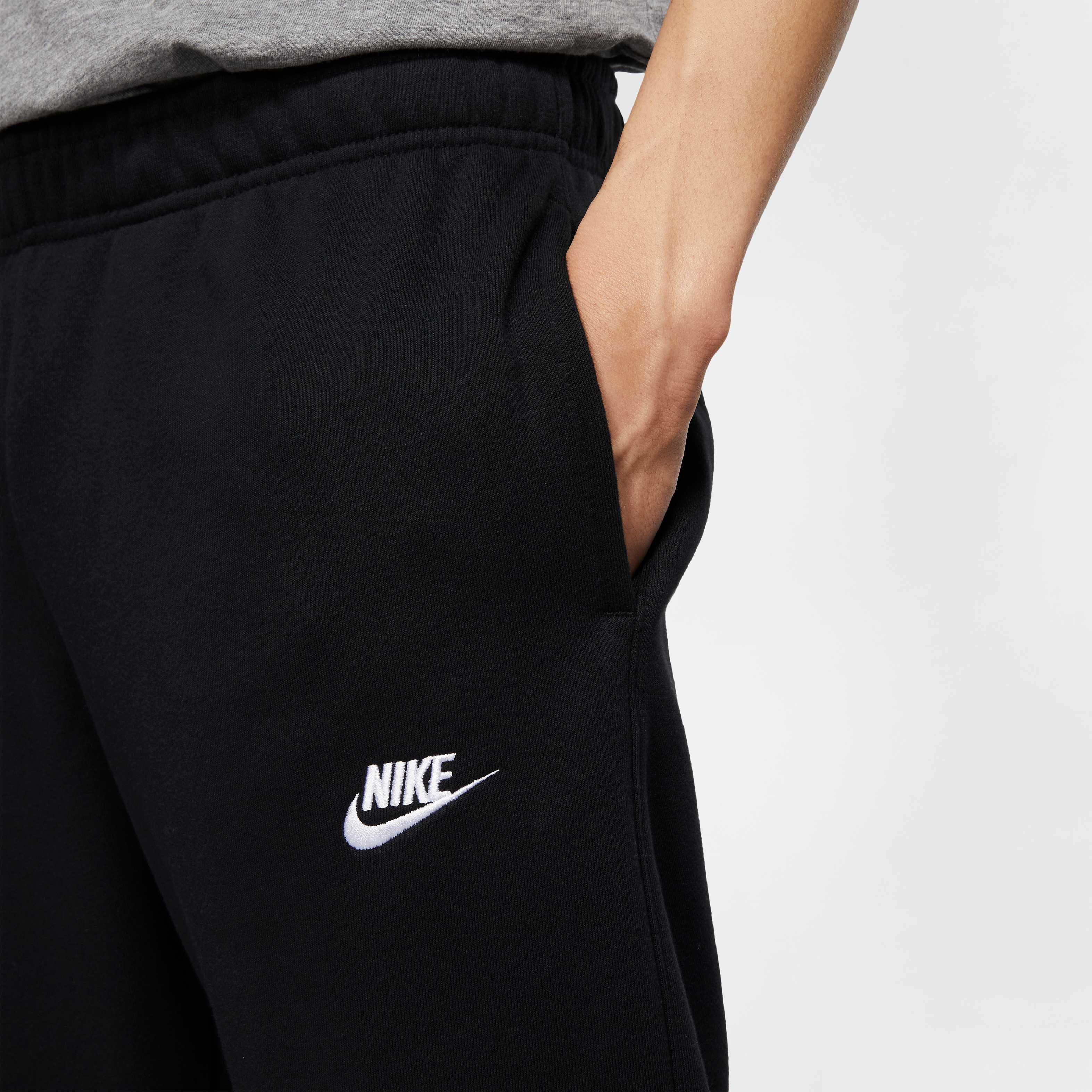 Nike Sportswear Club image number 2