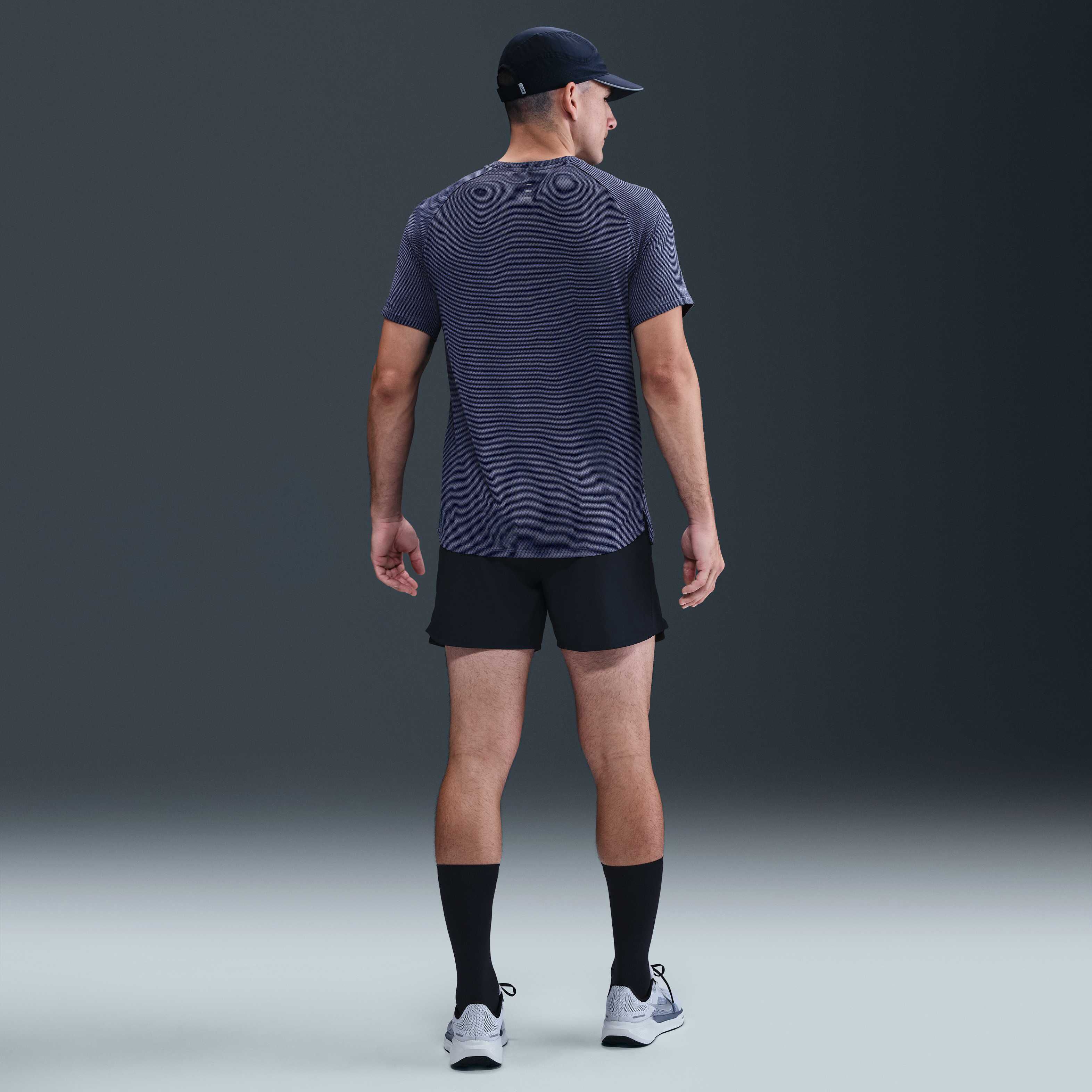 Nike Stride image number 4