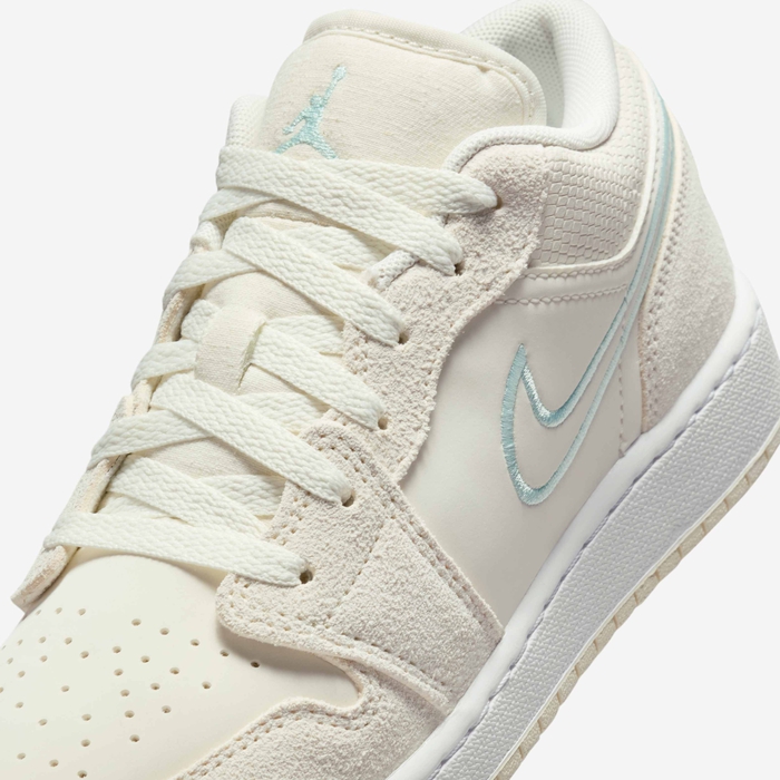 Air Jordan 1 Low SE image number 6 Air Jordan 1 Low SE image number 6