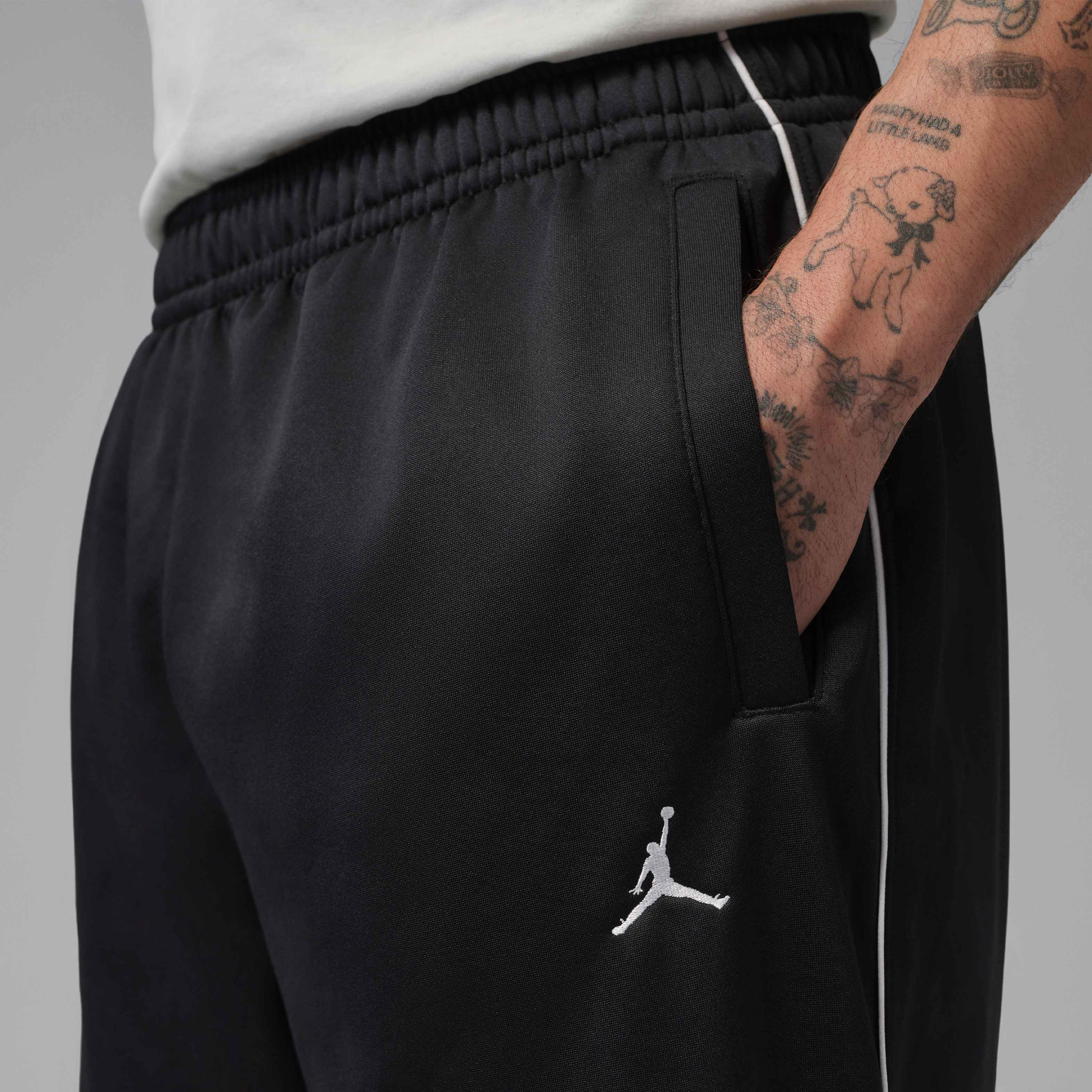 Jordan Brooklyn image number 3