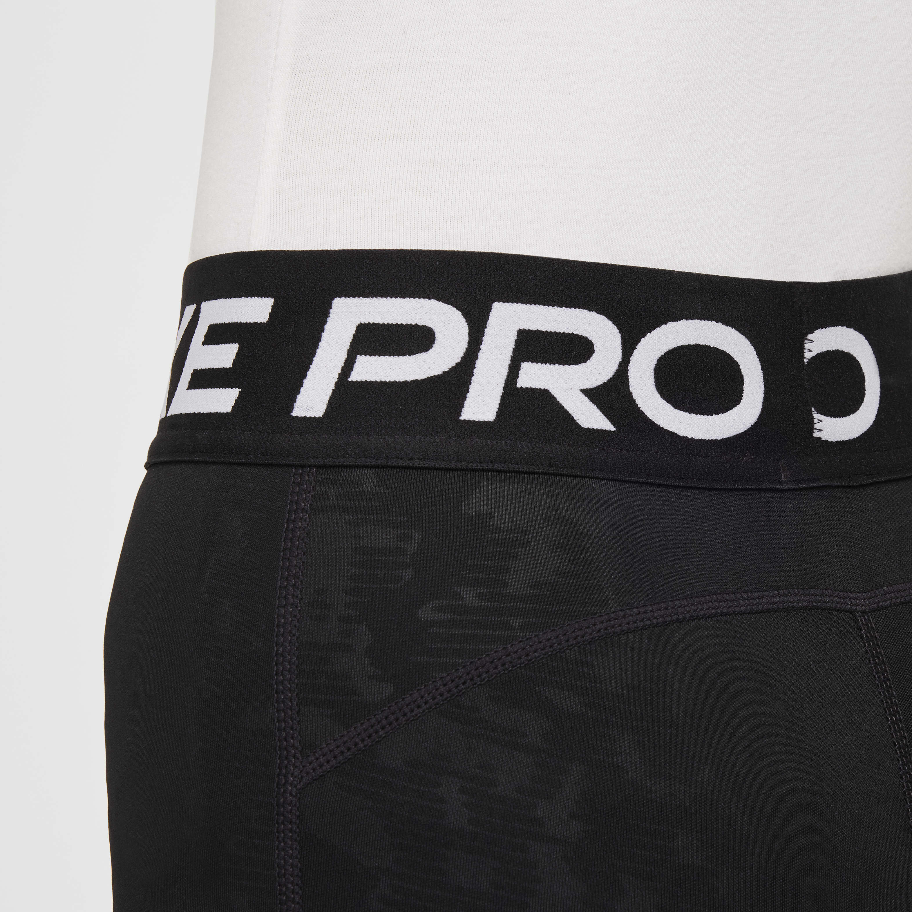 Nike Pro image number 3