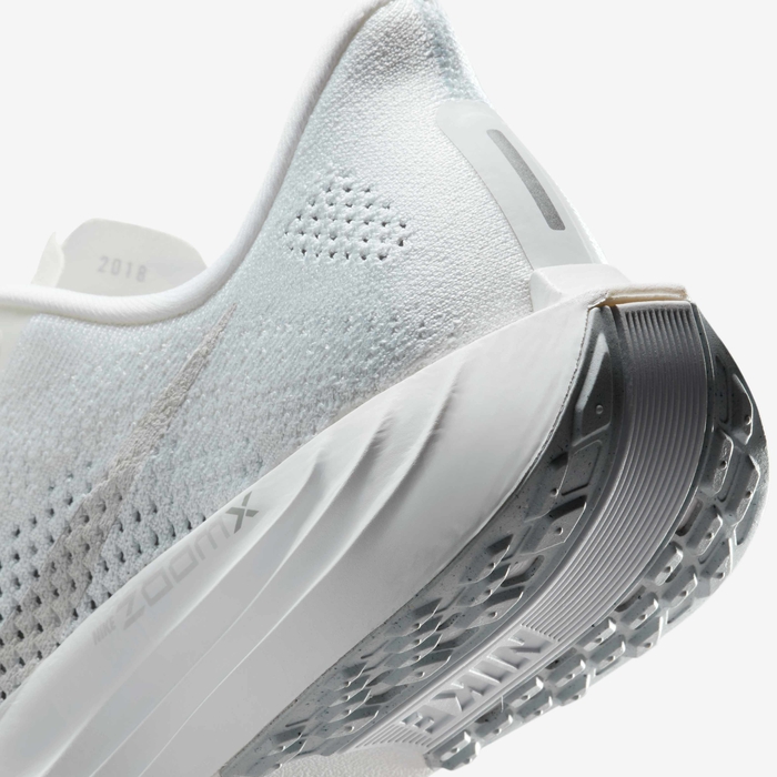 نايكي بيجاسوس بلس image number 7 نايكي بيجاسوس بلس image number 7