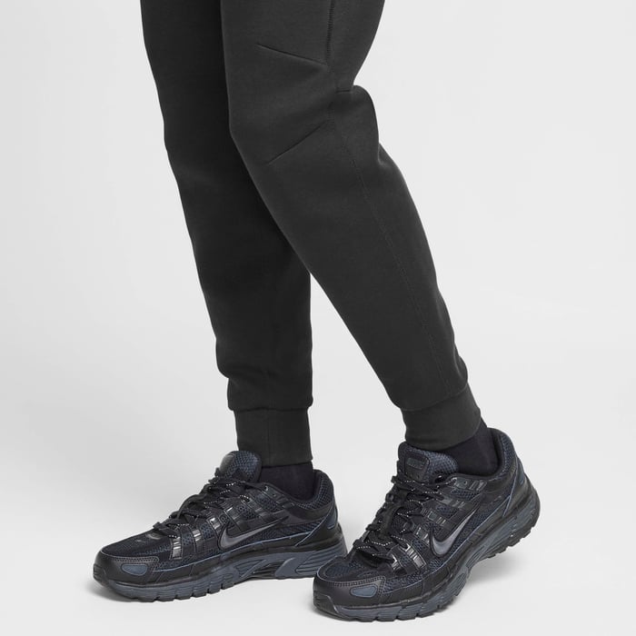 Nike Tech Fleece x Central Cee image number 5 Nike Tech Fleece x Central Cee image number 5