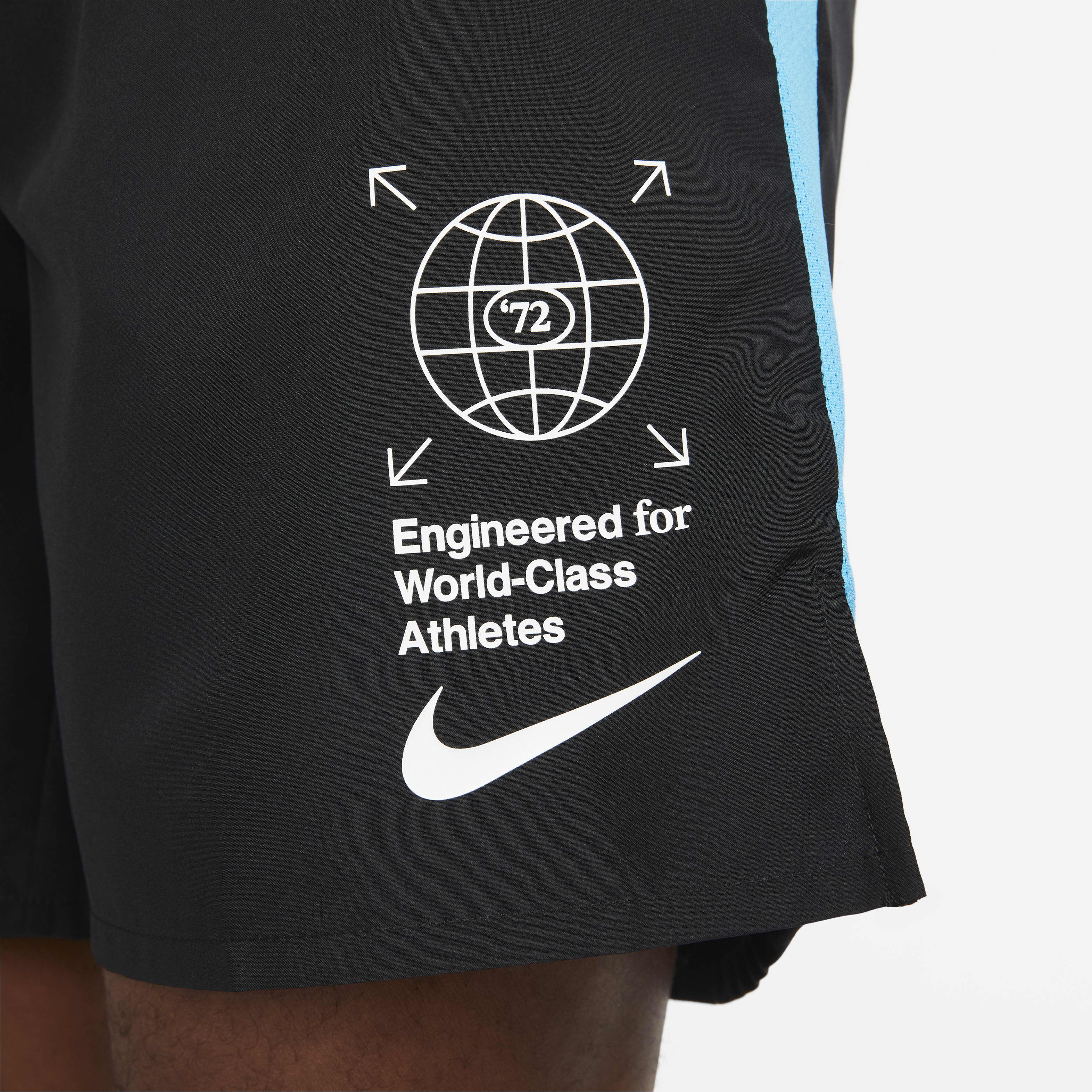 Nike Dri-FIT Challenger image number 4