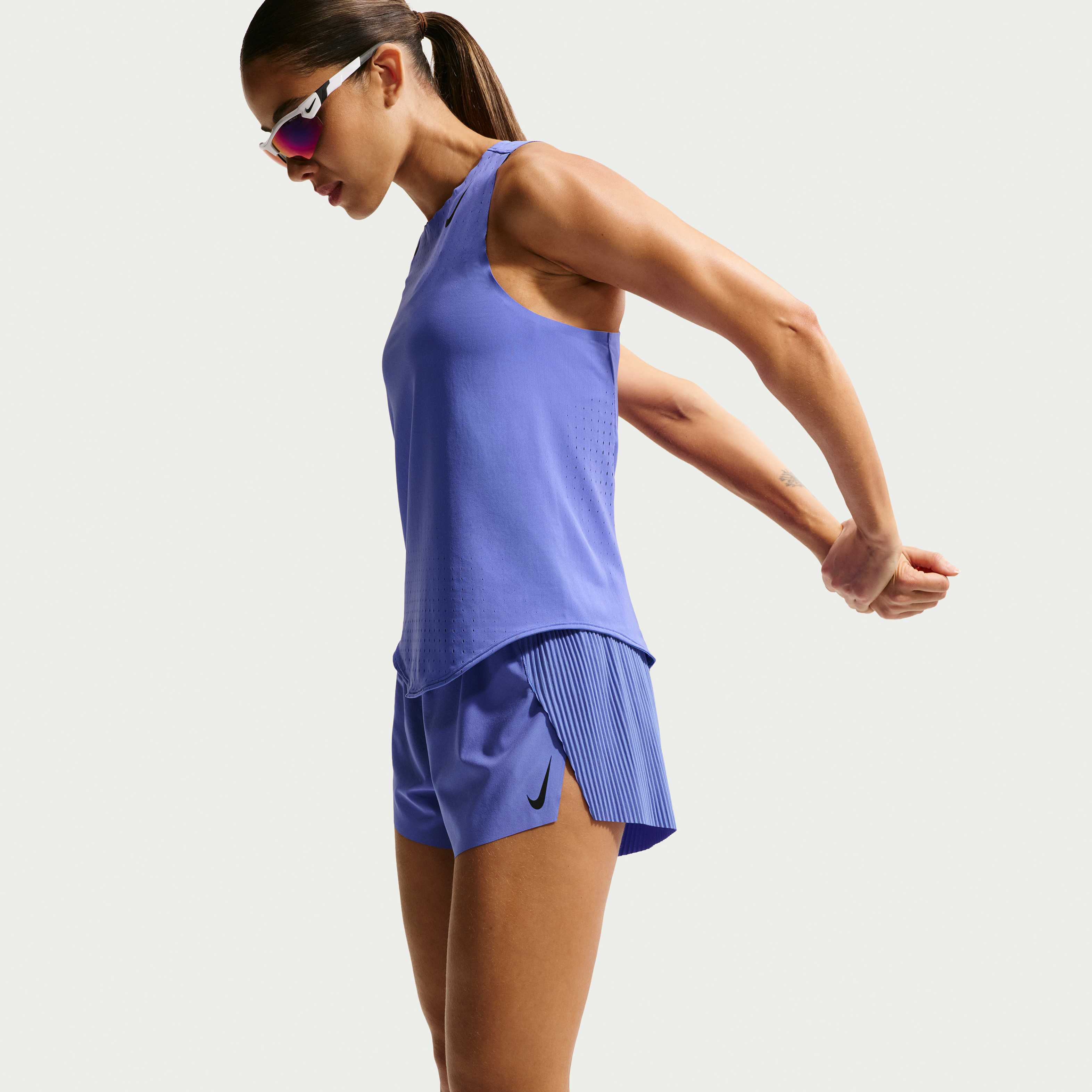 Nike AeroSwift image number 3