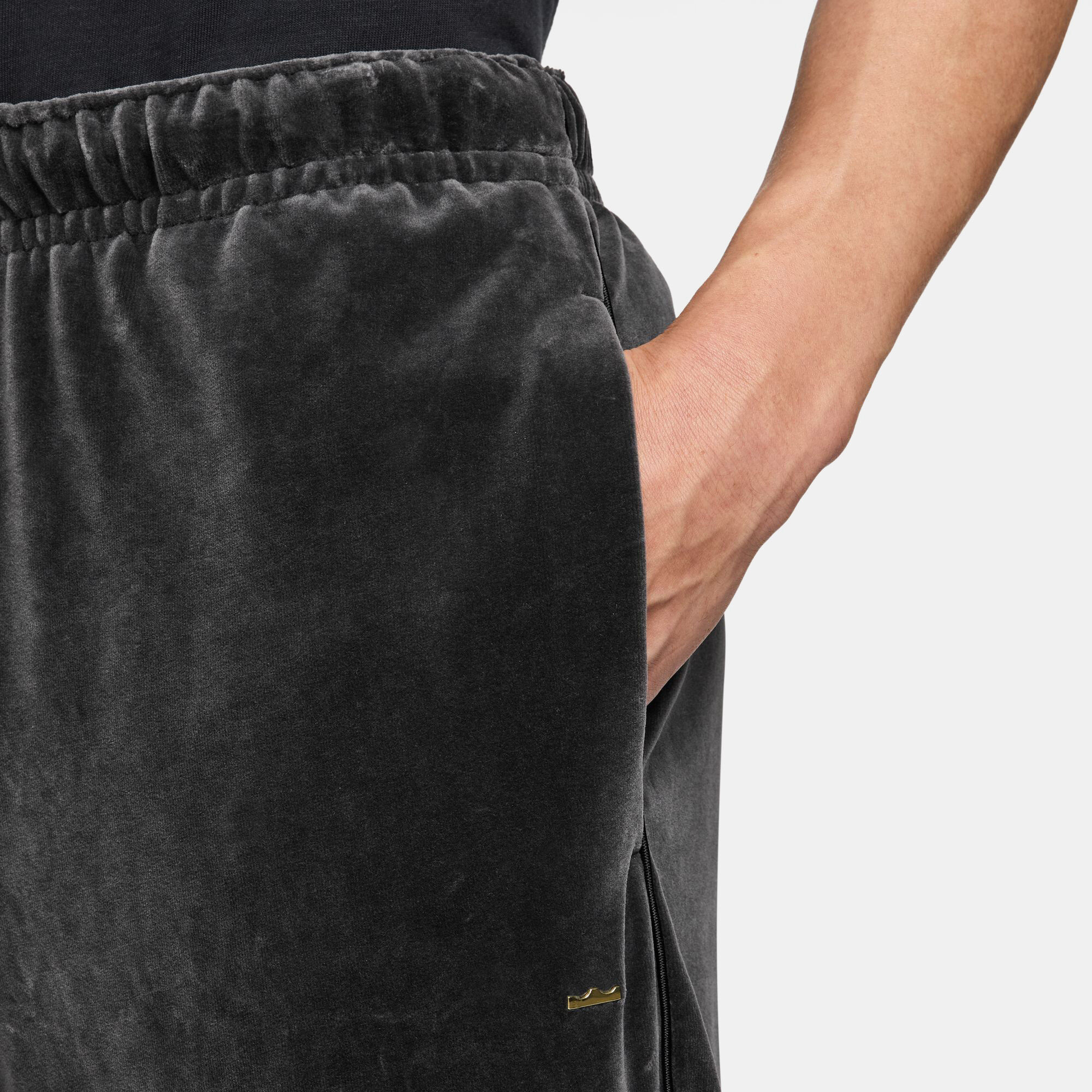 LeBron image number 1