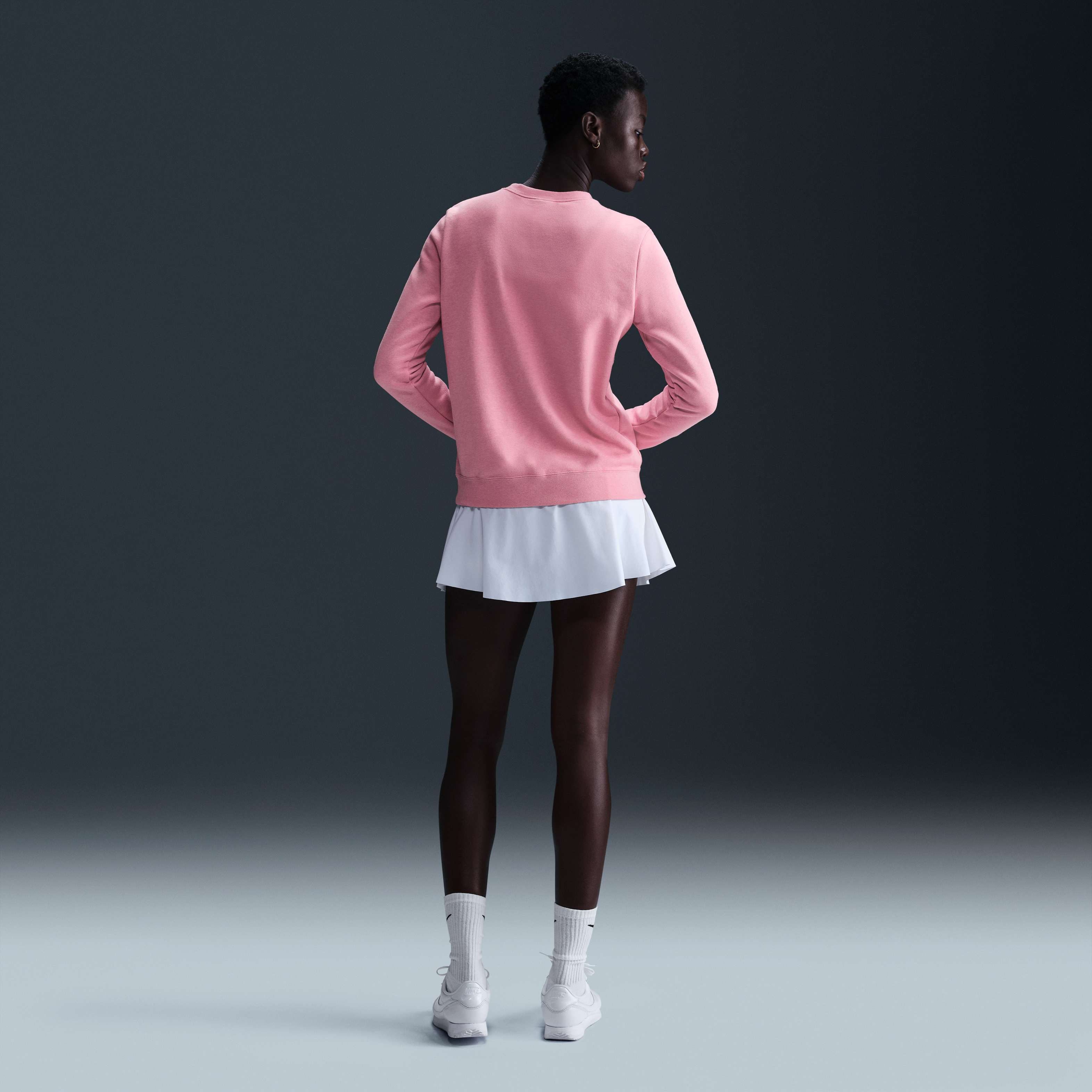 نايكي سبورتسوير كلوب فليس image number 4